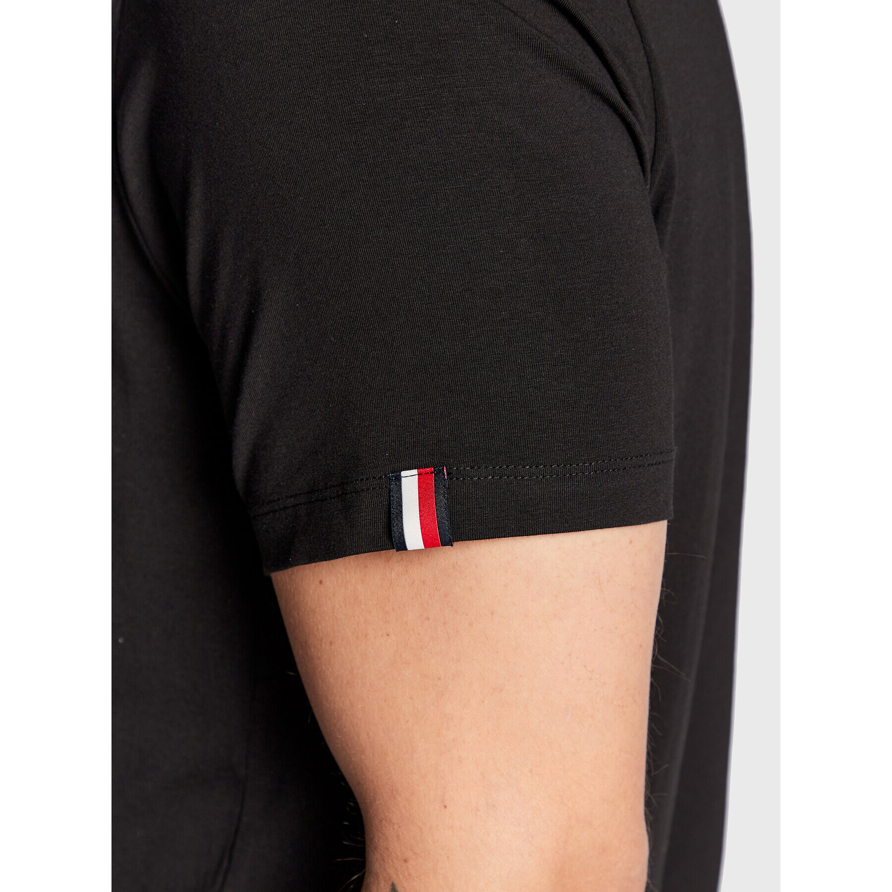 Tommy Hilfiger Тишърт Essentials Small Logo MW0MW27934 Черен Regular Fit - Pepit.bg