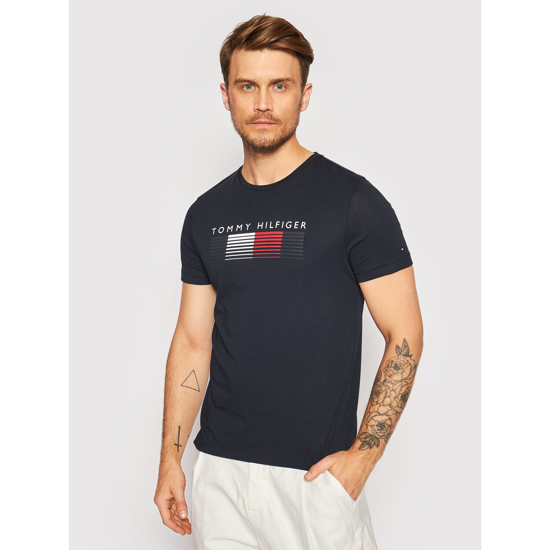 Tommy Hilfiger Тишърт Fade Graphic Corp MW0MW21008 Тъмносин Regular Fit - Pepit.bg