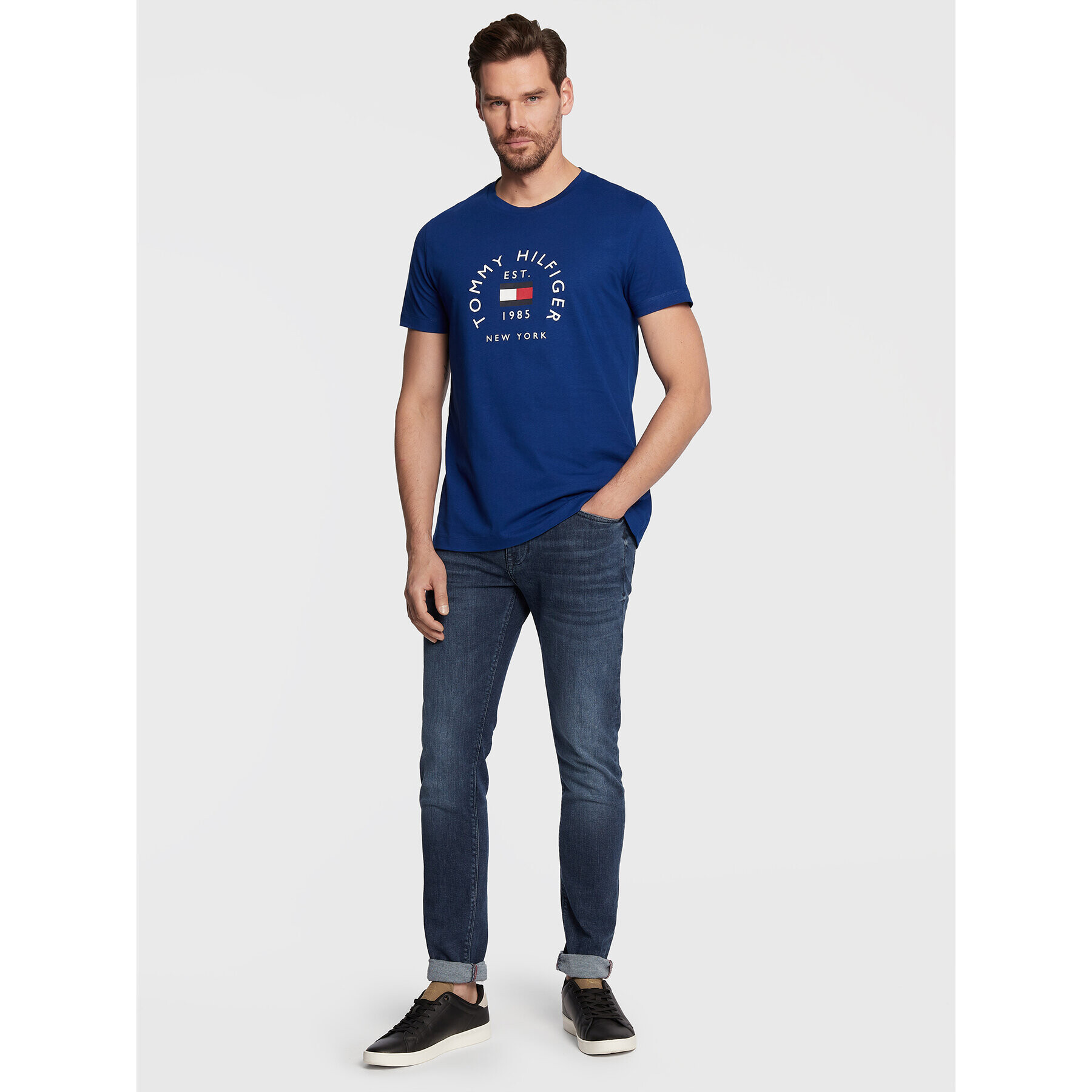 Tommy Hilfiger Тишърт Flag Arch MW0MW27909 Син Slim Fit - Pepit.bg