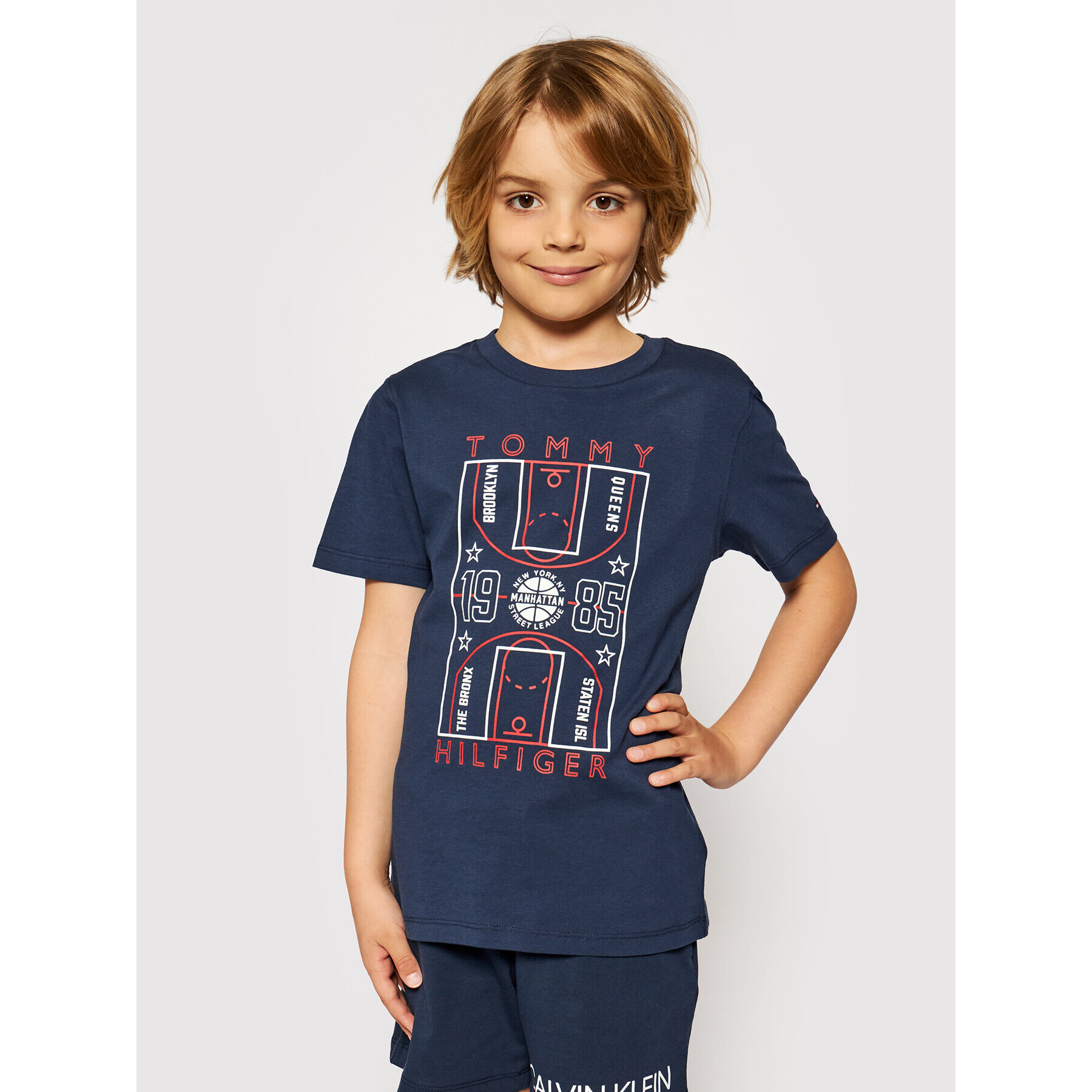 Tommy Hilfiger Тишърт Glow In The Dark Graphic KB0KB06316 D Тъмносин Regular Fit - Pepit.bg