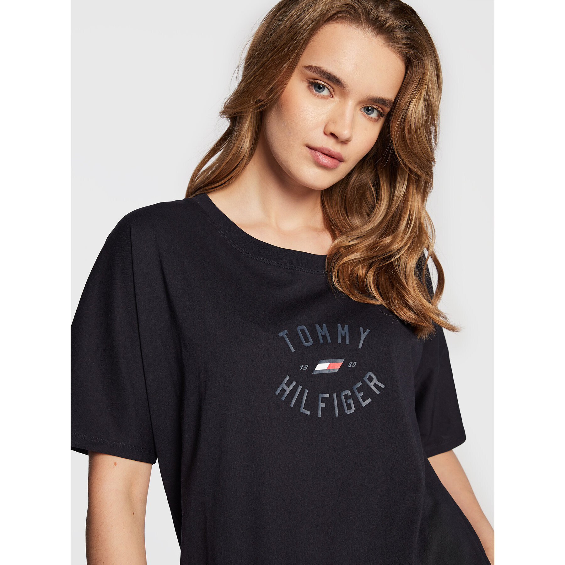 Tommy Hilfiger Тишърт Graphic S10S101474 Тъмносин Relaxed Fit - Pepit.bg