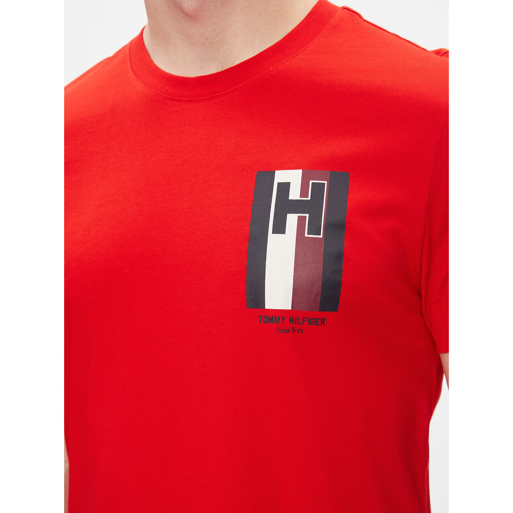 Tommy Hilfiger Тишърт H Emblem Tee MW0MW33687 Червен Slim Fit - Pepit.bg