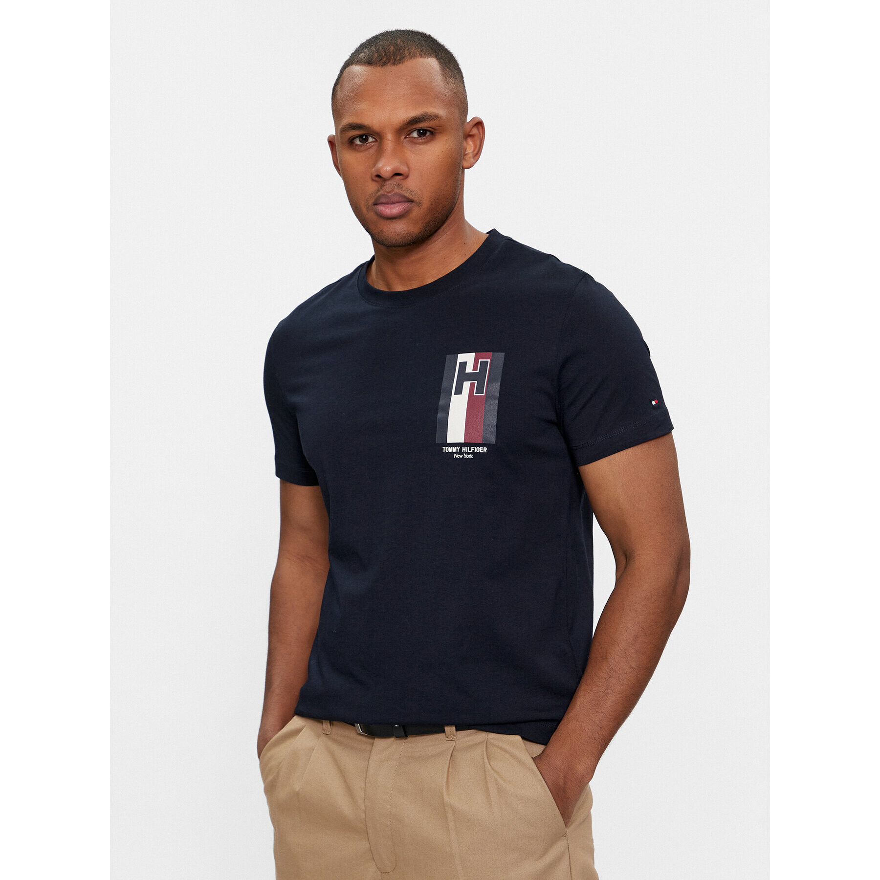 Tommy Hilfiger Тишърт H Emblem Tee MW0MW33687 Тъмносин Slim Fit - Pepit.bg