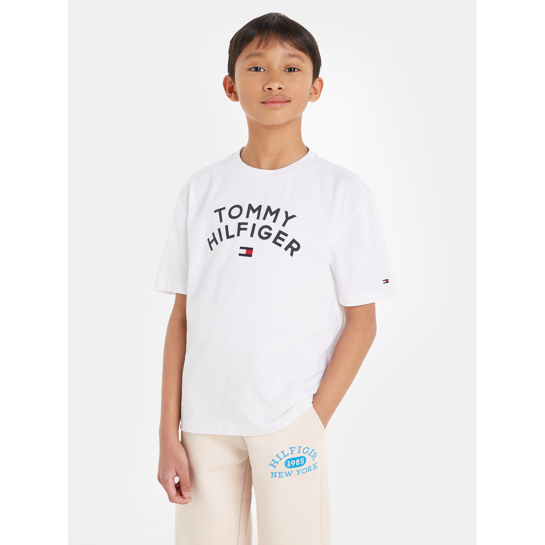 Tommy Hilfiger Тишърт KB0KB08548 M Бял Regular Fit - Pepit.bg