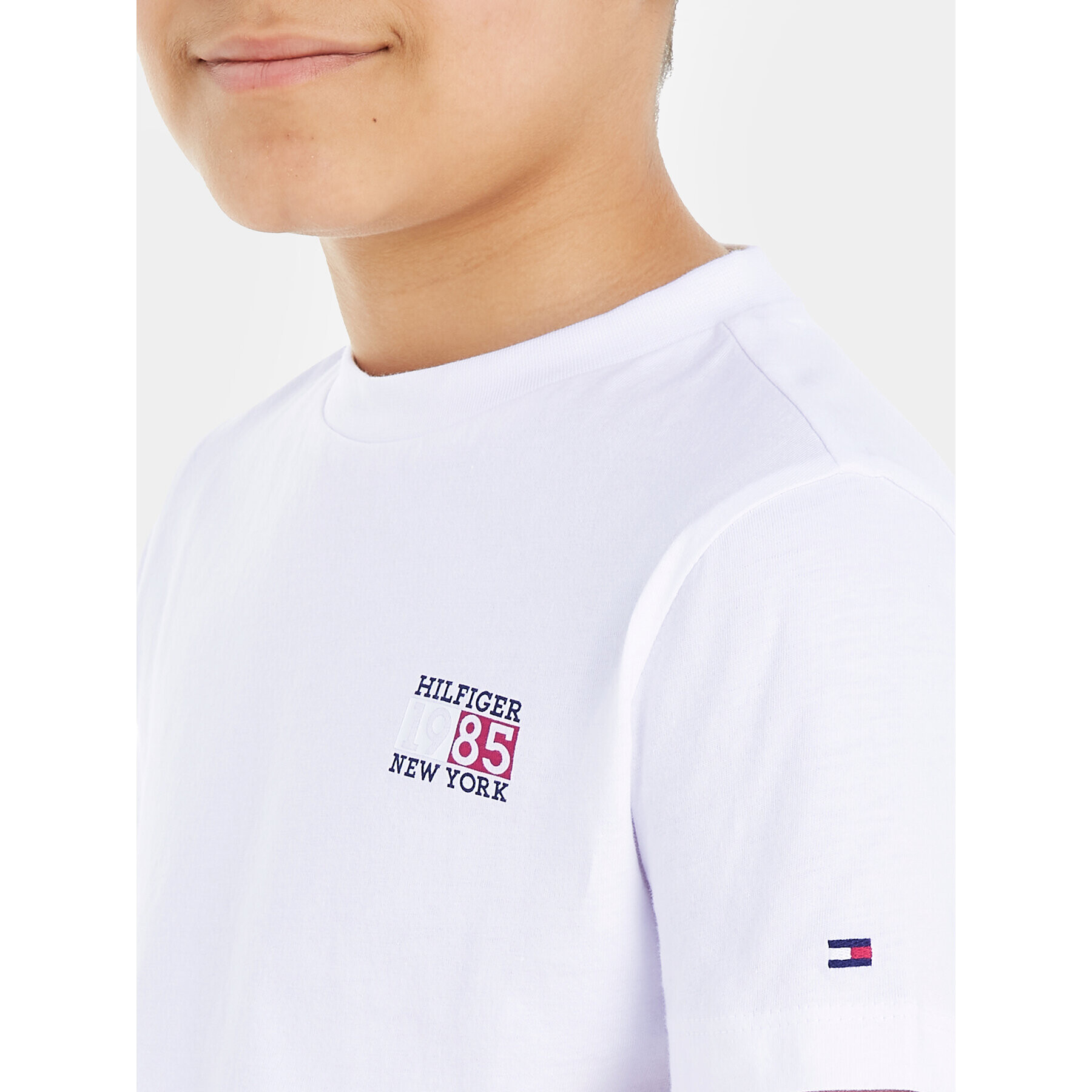 Tommy Hilfiger Тишърт KB0KB08626 S Бял Regular Fit - Pepit.bg