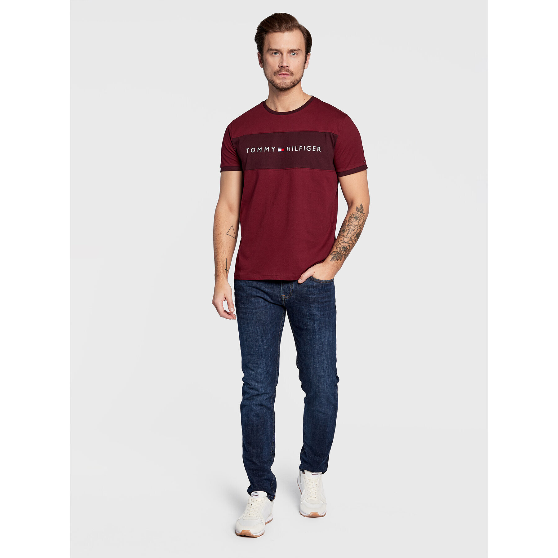 Tommy Hilfiger Тишърт Logo Flag UM0UM01170 Бордо Regular Fit - Pepit.bg