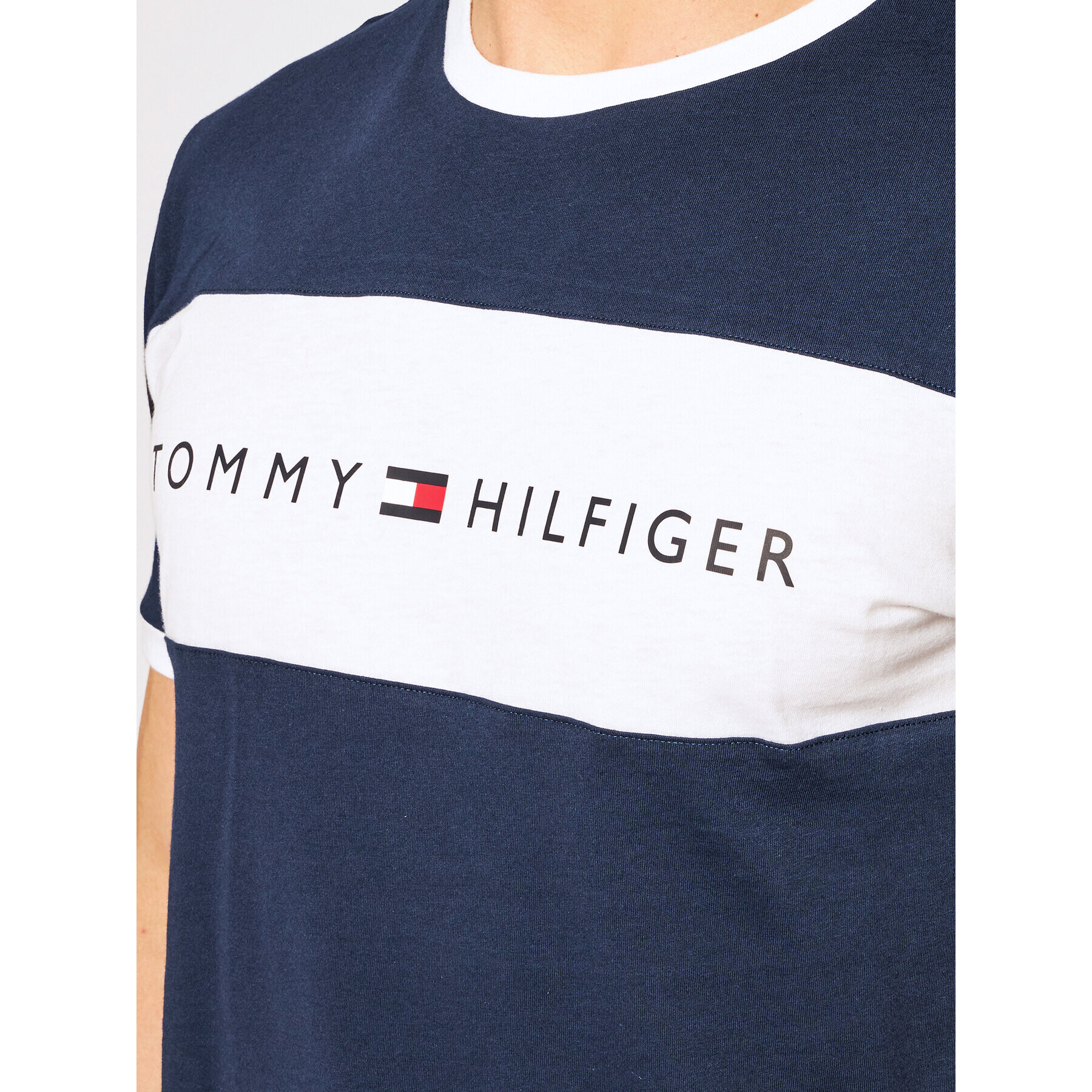 Tommy Hilfiger Тишърт Logo Flag UM0UM01170 Тъмносин Regular Fit - Pepit.bg