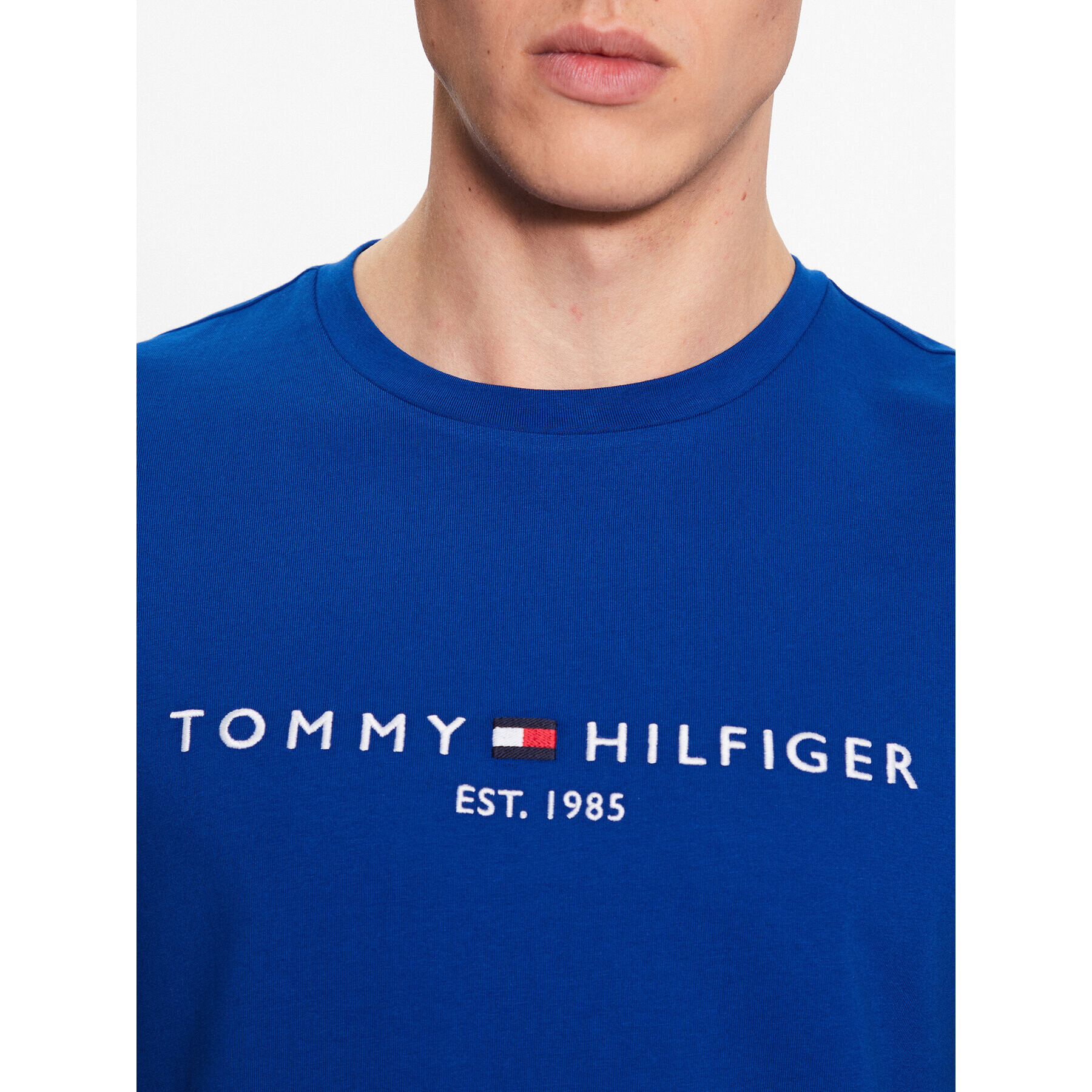 Tommy Hilfiger Тишърт Logo MW0MW11797 Тъмносин Slim Fit - Pepit.bg