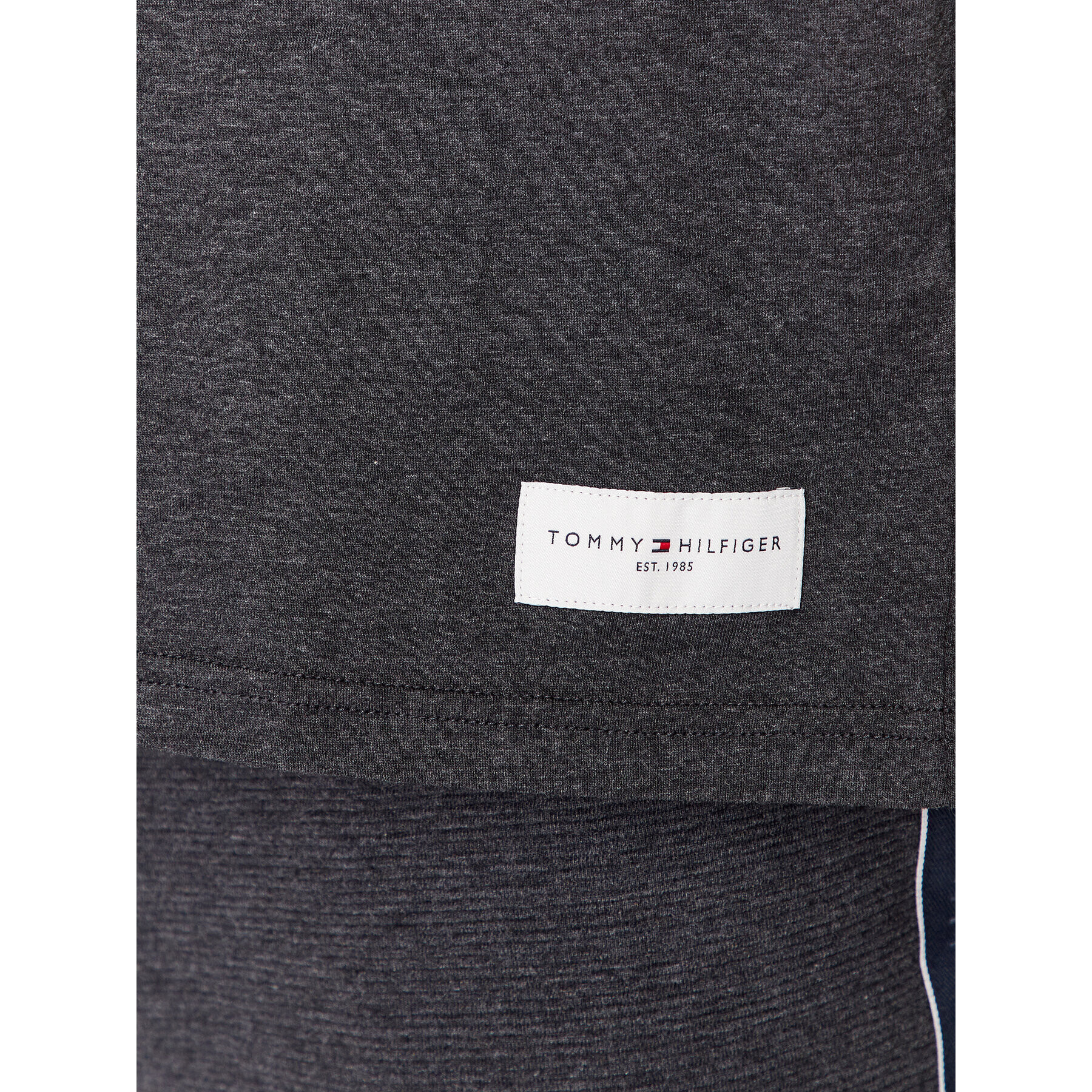 Tommy Hilfiger Тишърт Logo UM0UM03005 Сив Regular Fit - Pepit.bg