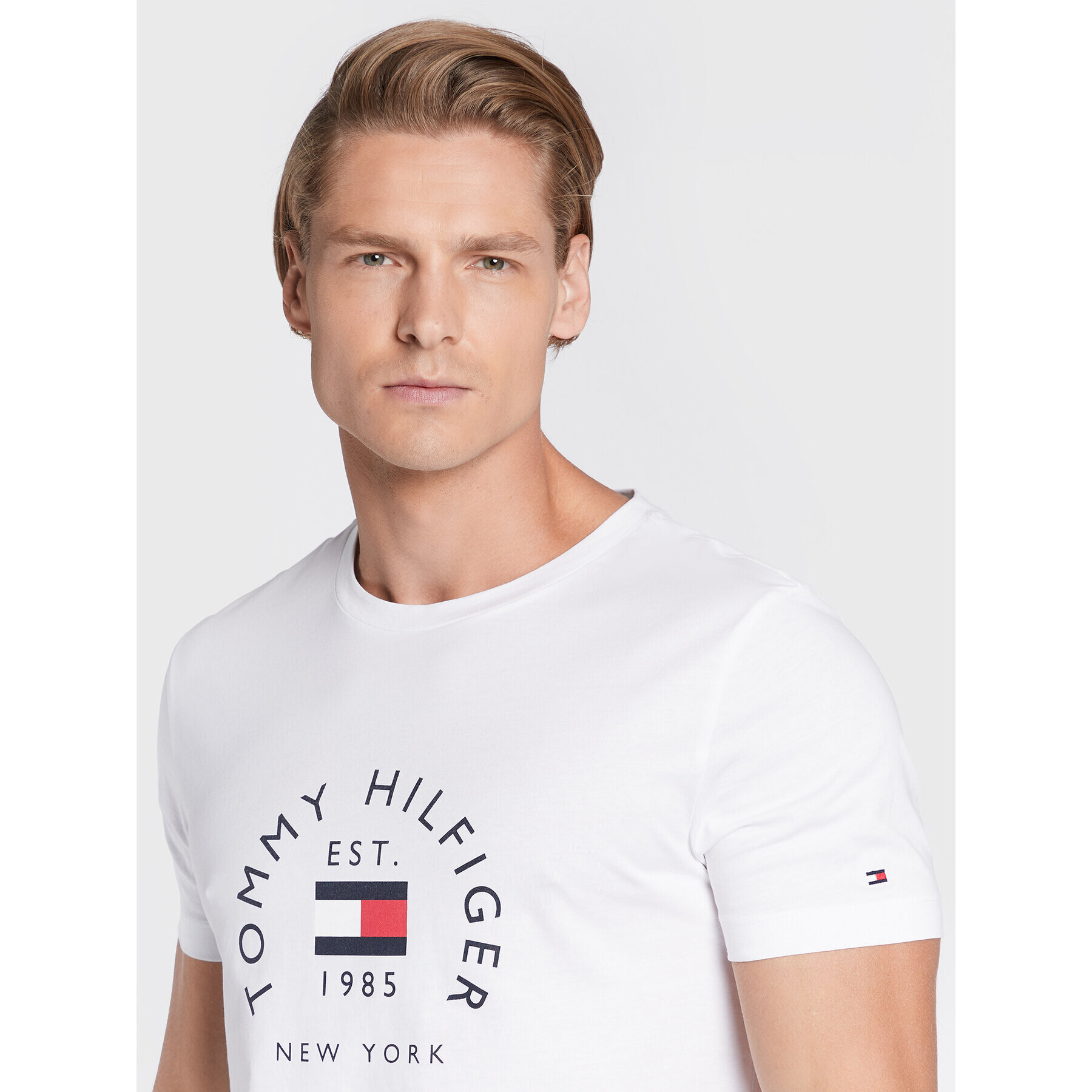 Tommy Hilfiger Тишърт MW0MW27909 Бял Slim Fit - Pepit.bg