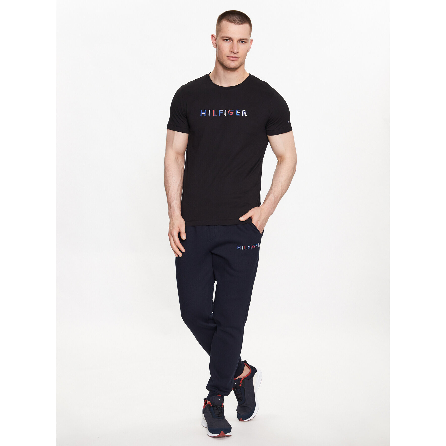 Tommy Hilfiger Тишърт MW0MW31535 Черен Regular Fit - Pepit.bg