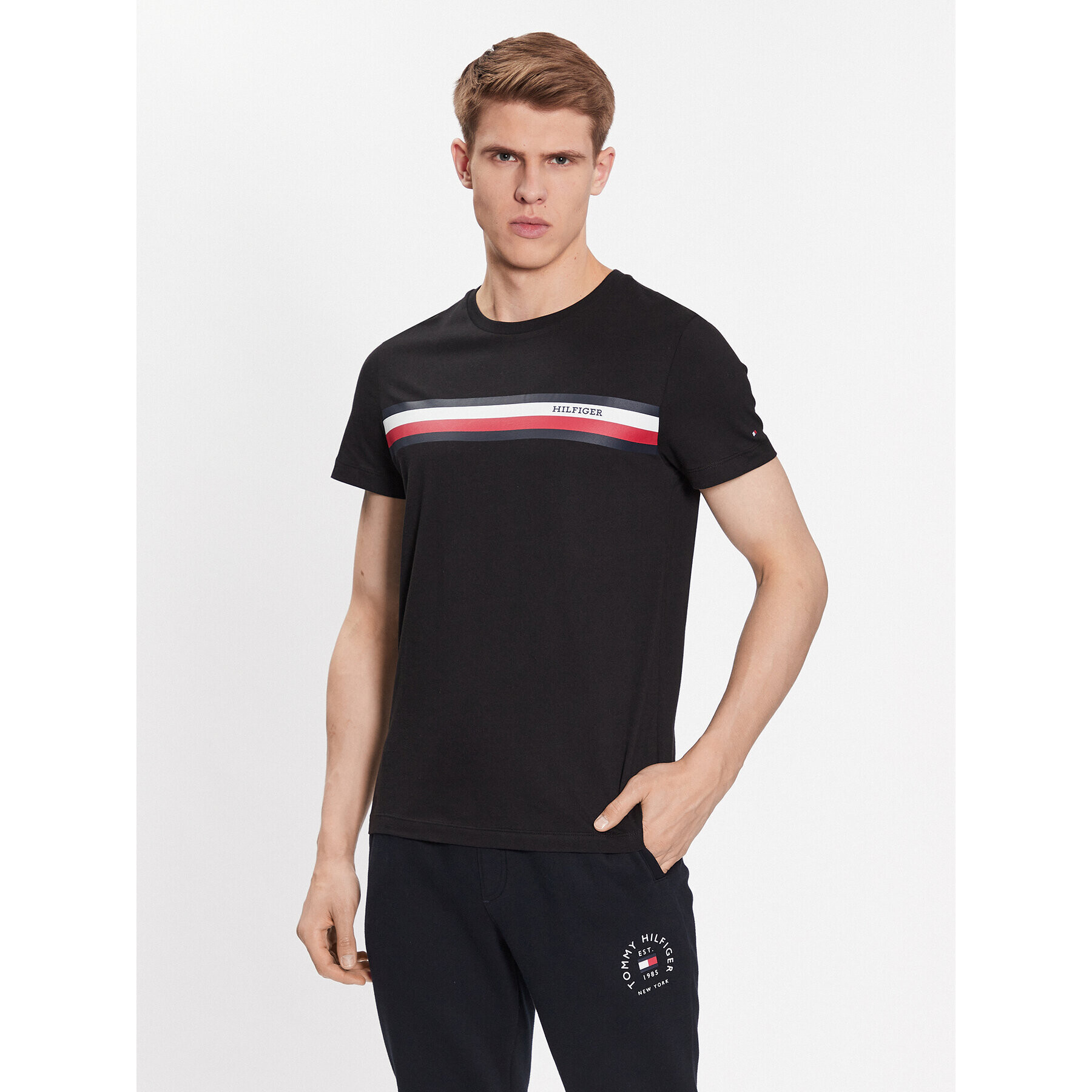 Tommy Hilfiger Тишърт MW0MW32119 Черен Regular Fit - Pepit.bg