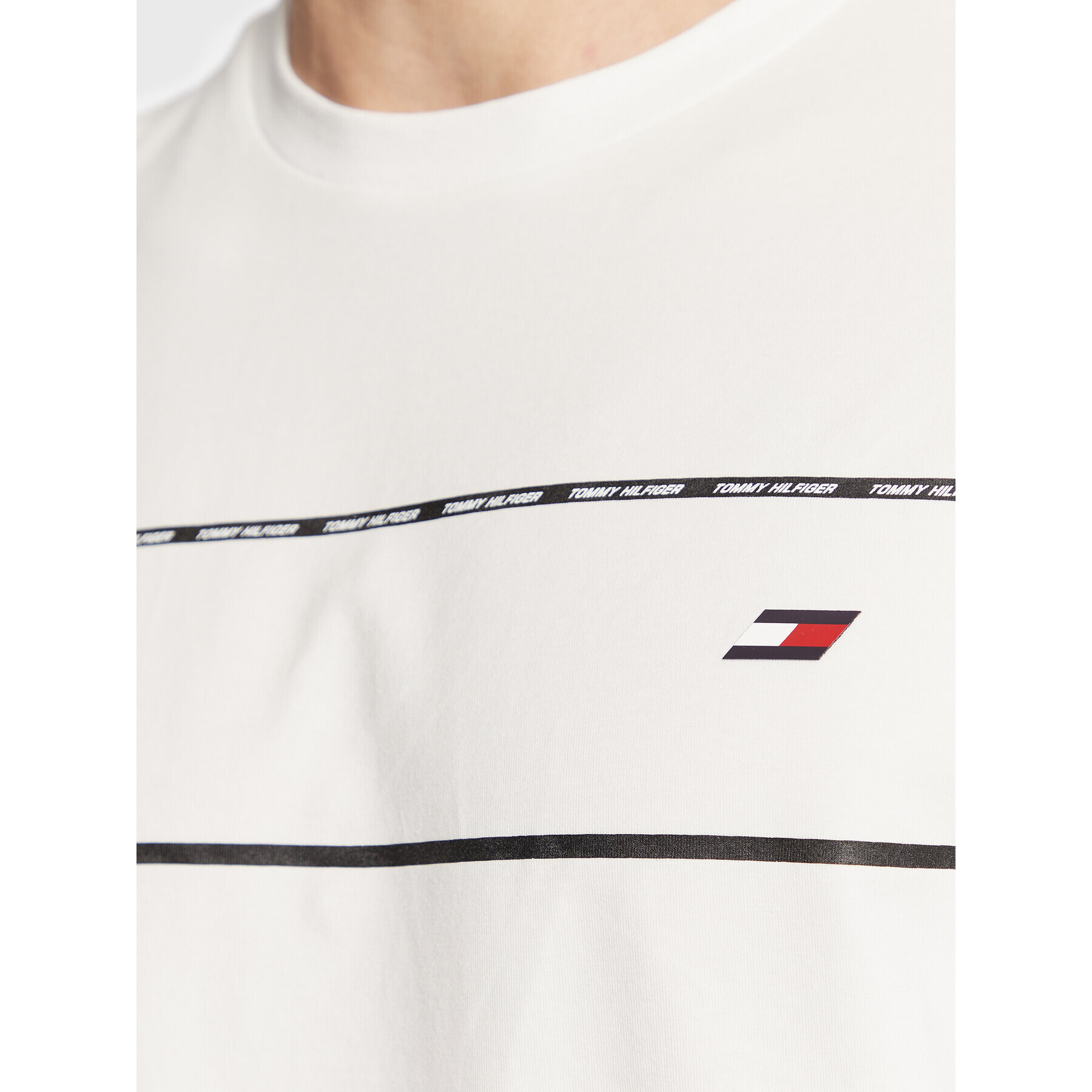 Tommy Hilfiger Тишърт Piping MW0MW28937 Бял Regular Fit - Pepit.bg