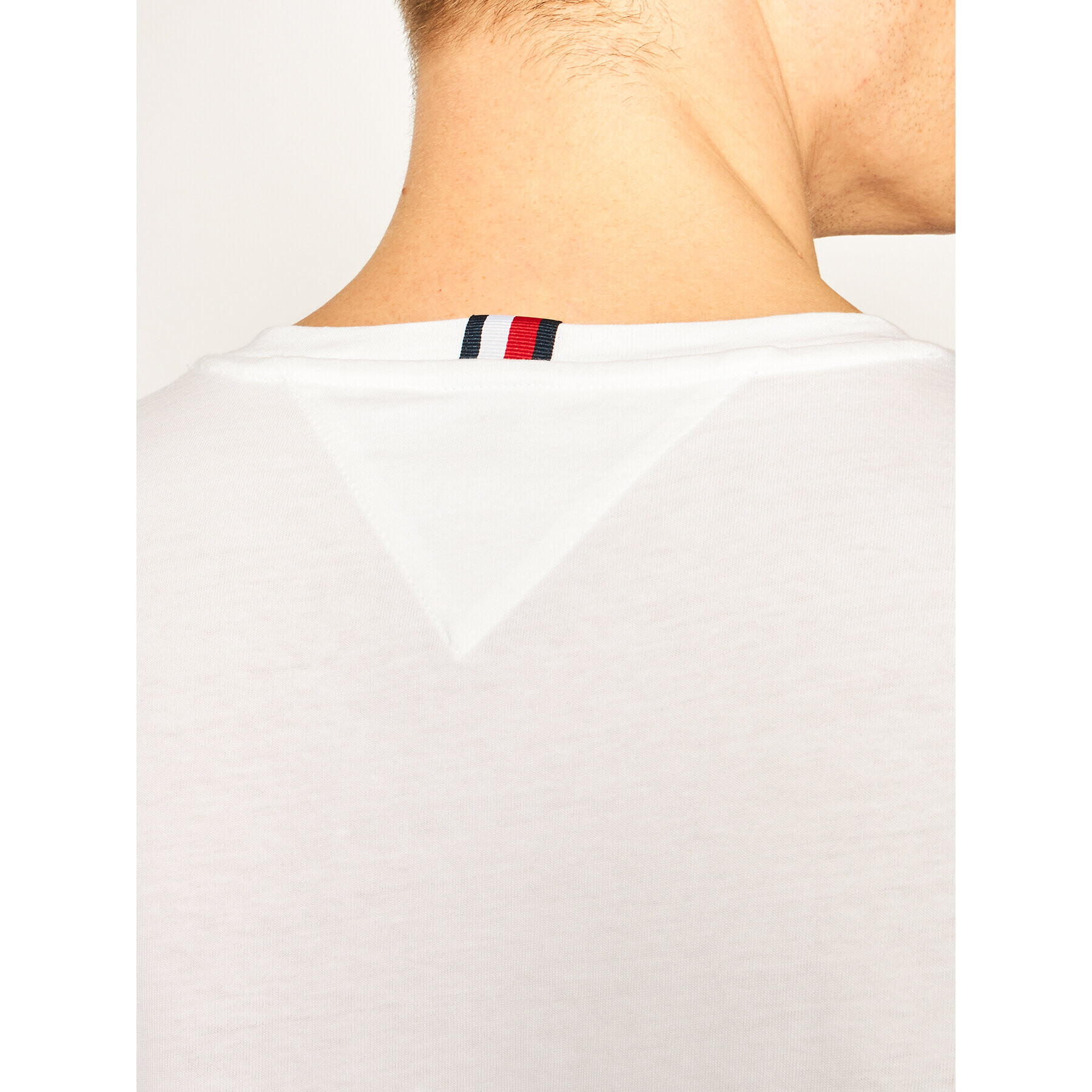 Tommy Hilfiger Тишърт Round Naval Tee MW0MW13334 Бял Regular Fit - Pepit.bg