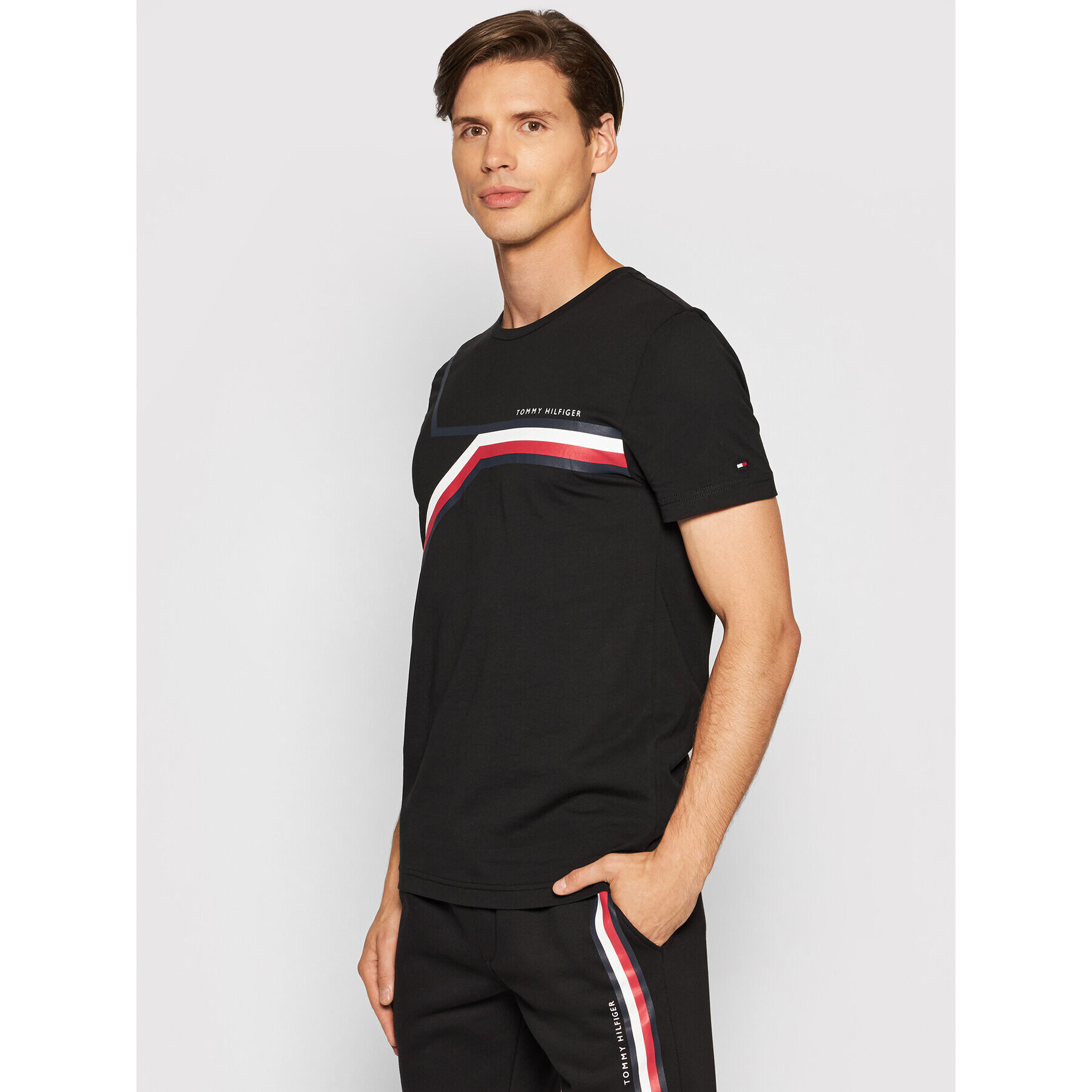 Tommy Hilfiger Тишърт Split Chest Stripe MW0MW18724 Черен Regular Fit - Pepit.bg