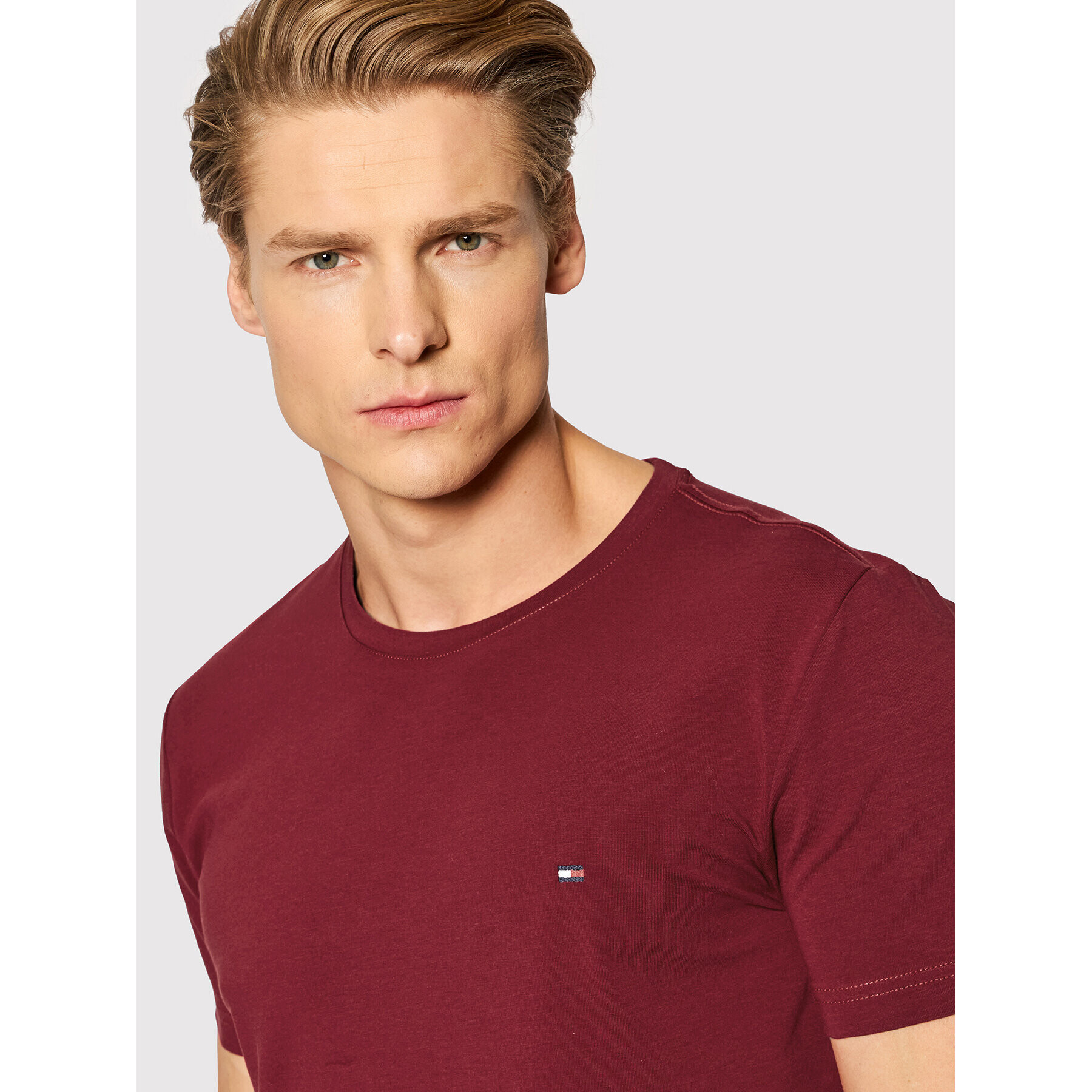 Tommy Hilfiger Тишърт Stretch MW0MW10800 Бордо Slim Fit - Pepit.bg