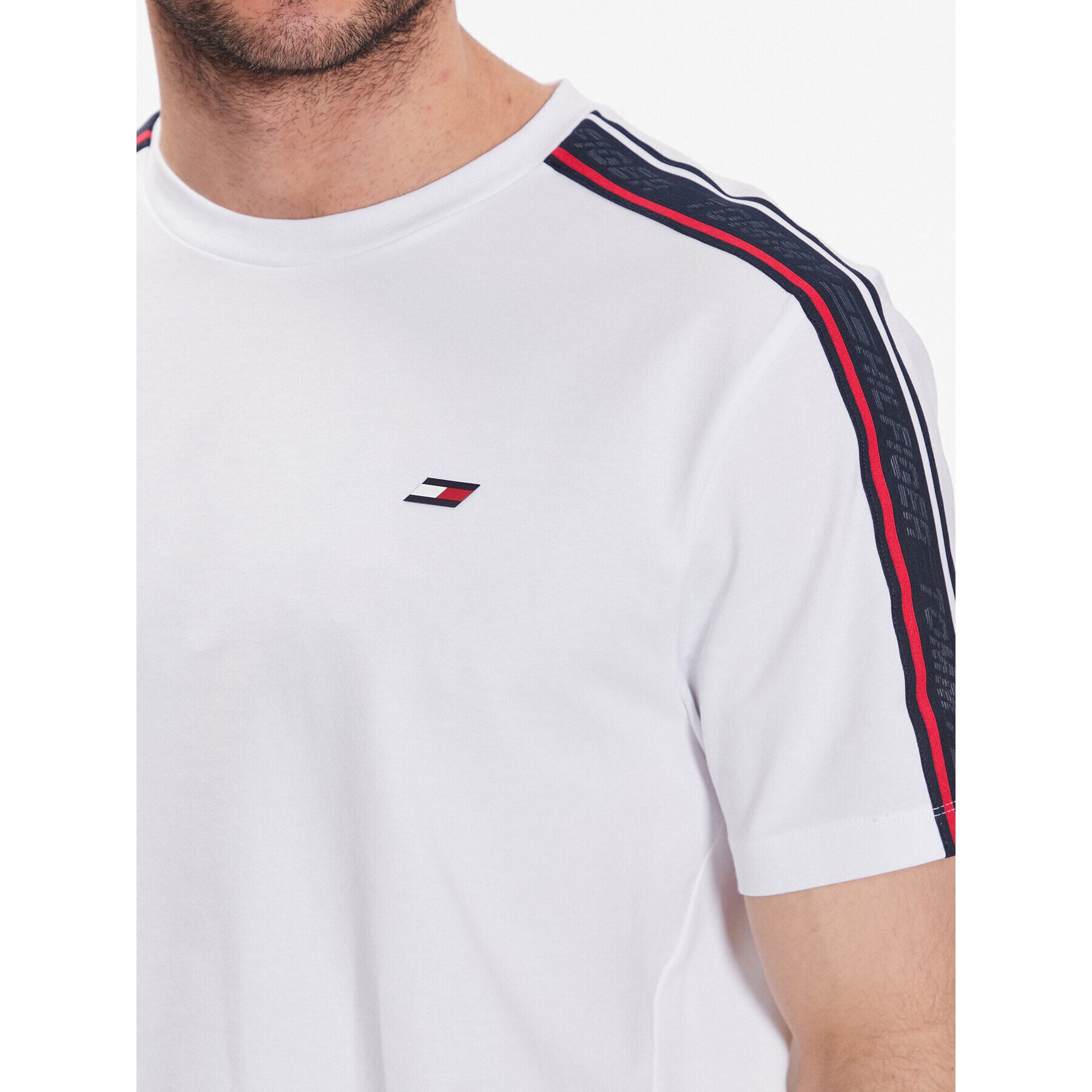 Tommy Hilfiger Тишърт Textured Tape MW0MW30448 Бял Regular Fit - Pepit.bg