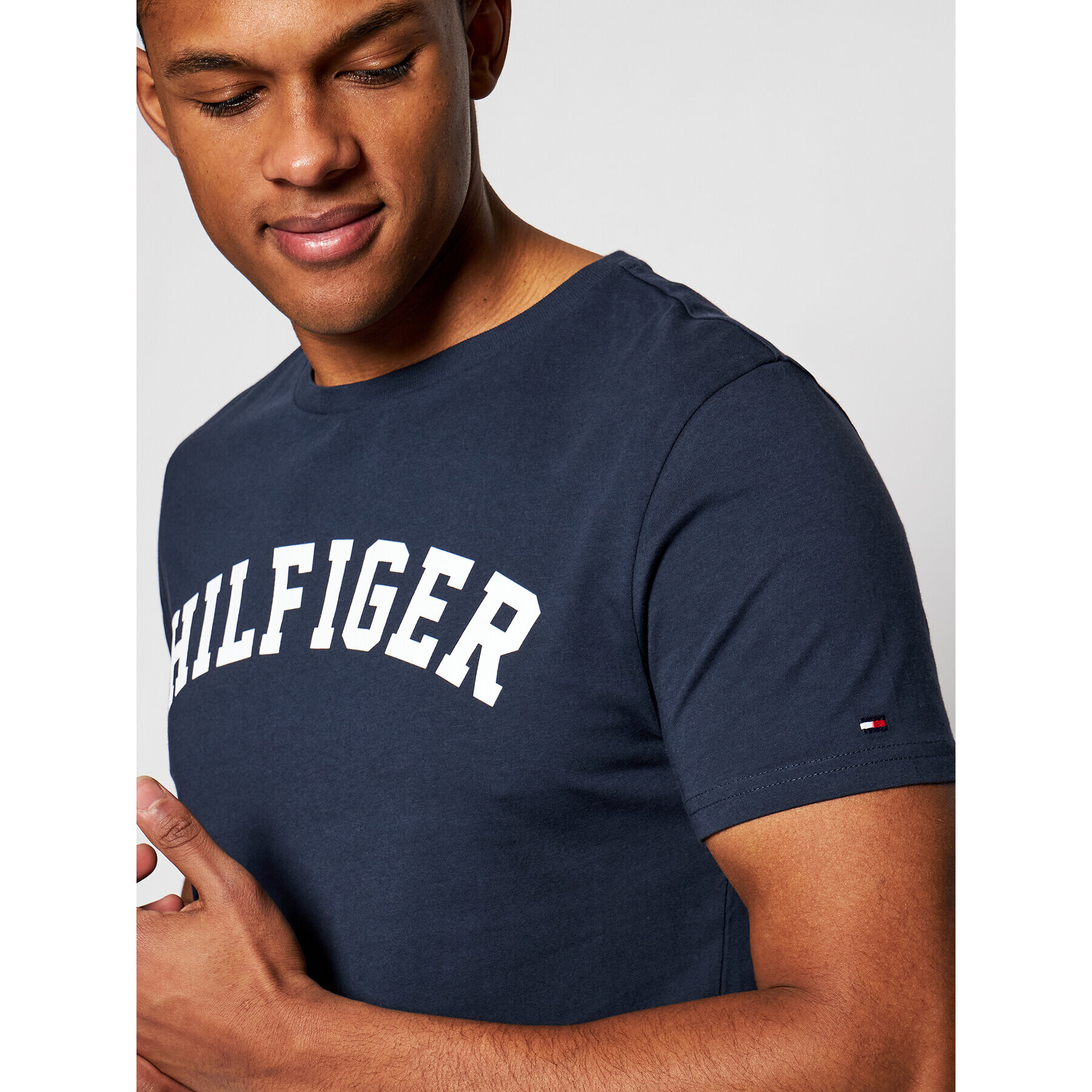 Tommy Hilfiger Тишърт UM0UM00054 Тъмносин Regular Fit - Pepit.bg