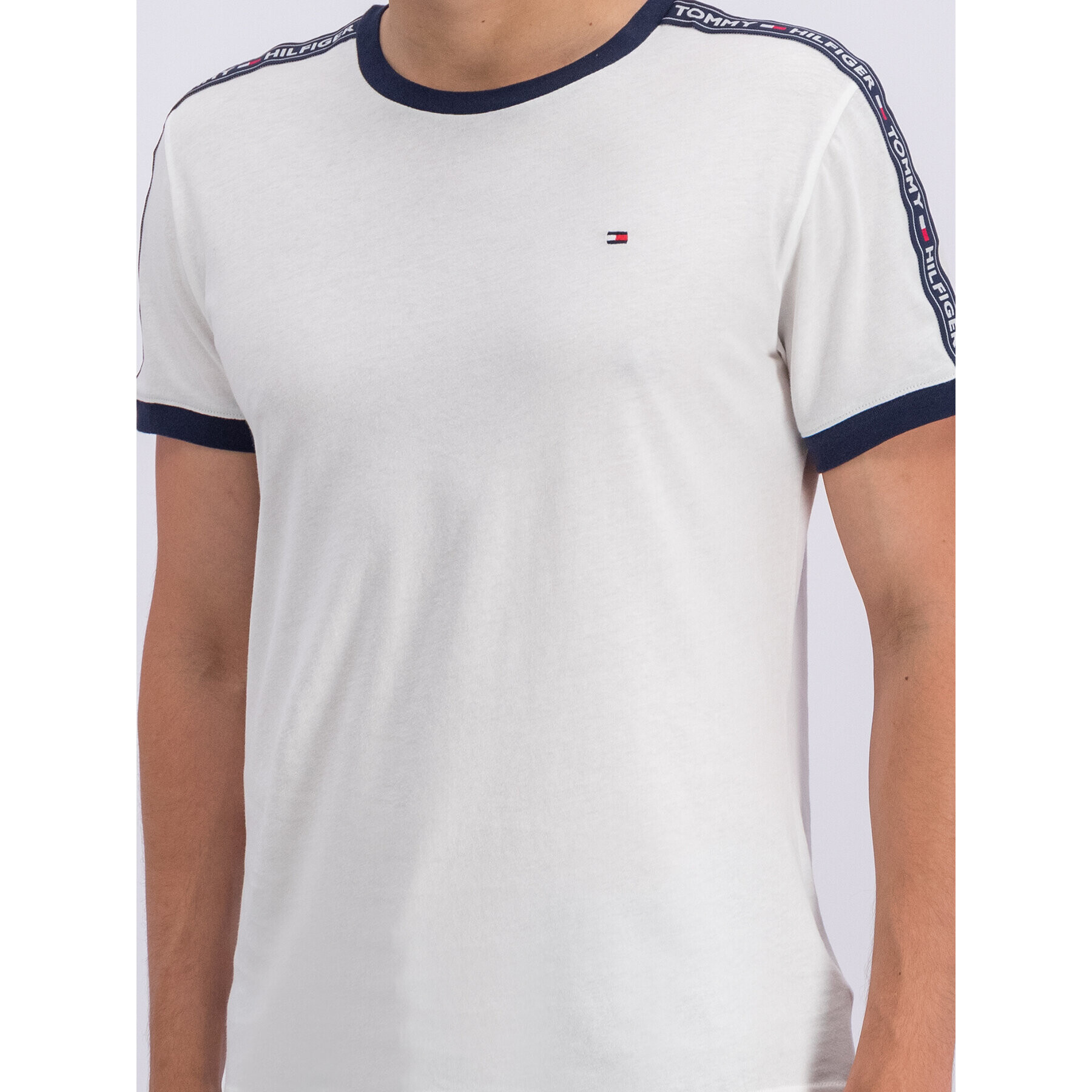 Tommy Hilfiger Тишърт UM0UM00562 Бял Regular Fit - Pepit.bg