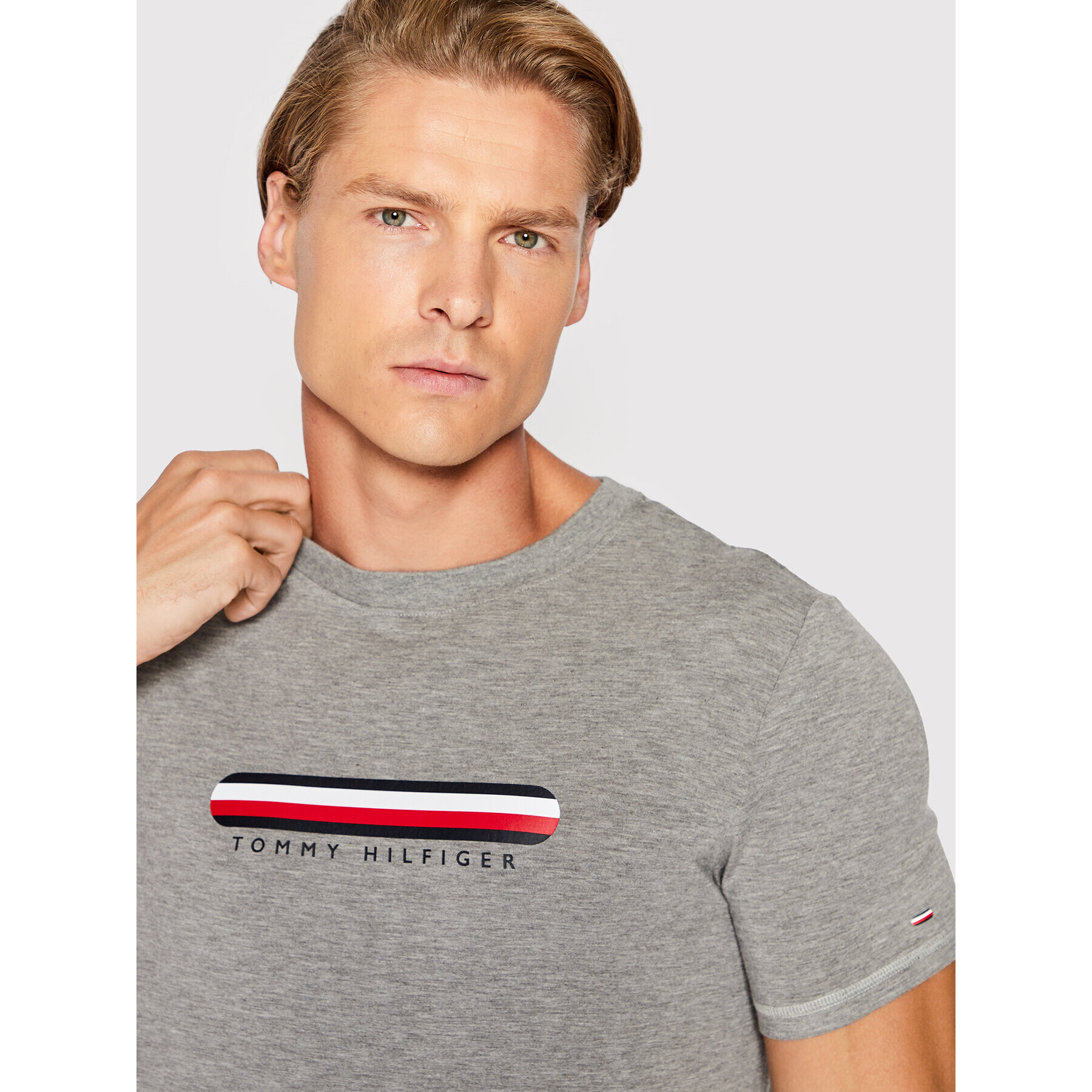 Tommy Hilfiger Тишърт UM0UM02348 Сив Regular Fit - Pepit.bg