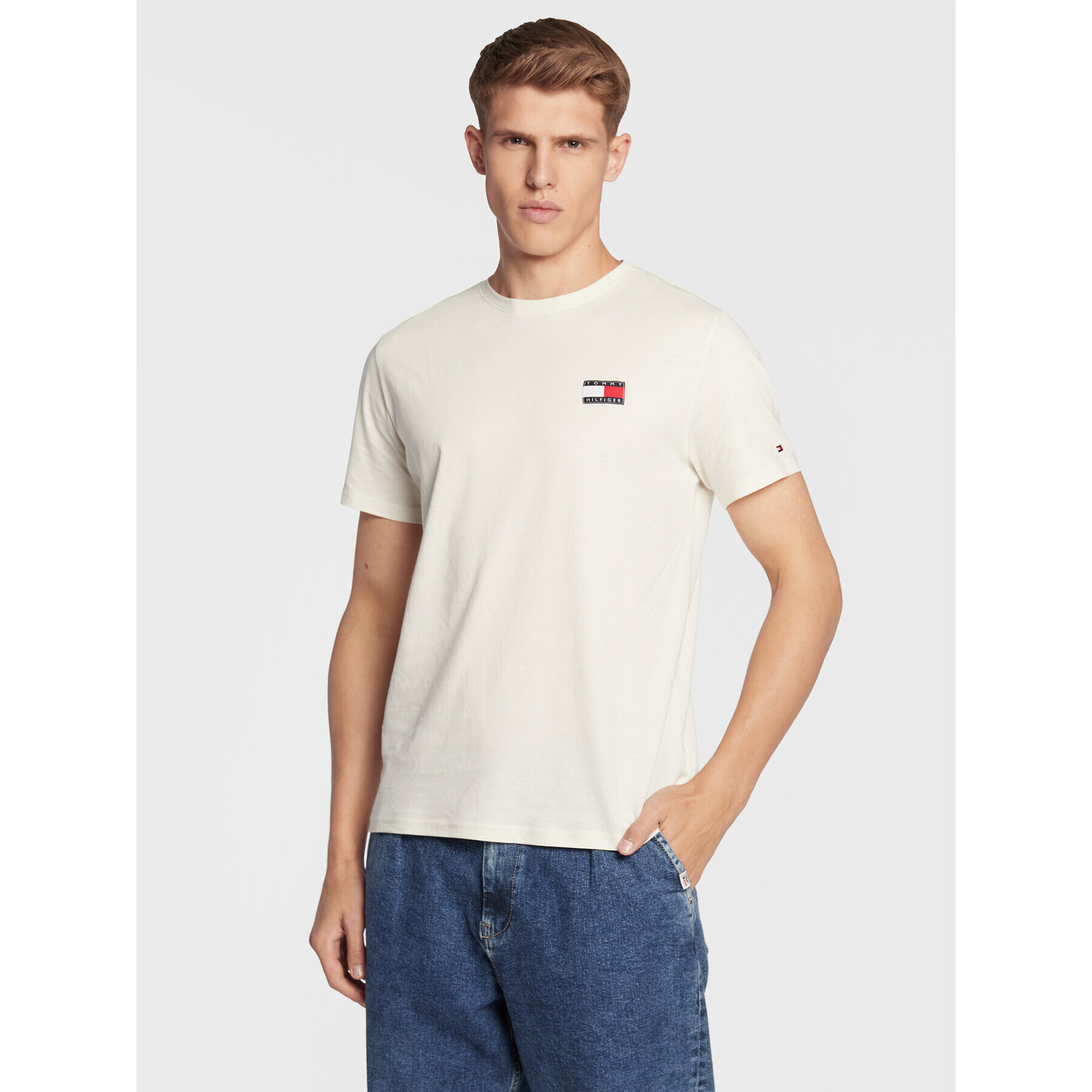 Tommy Hilfiger Тишърт UM0UM02704 Бежов Relaxed Fit - Pepit.bg