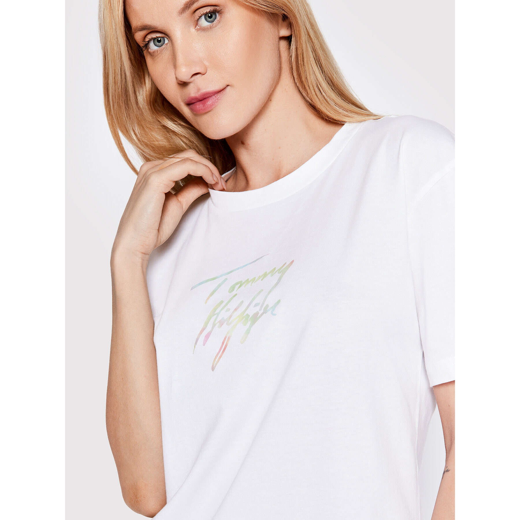 Tommy Hilfiger Тишърт UW0UW02262 Бял Regular Fit - Pepit.bg