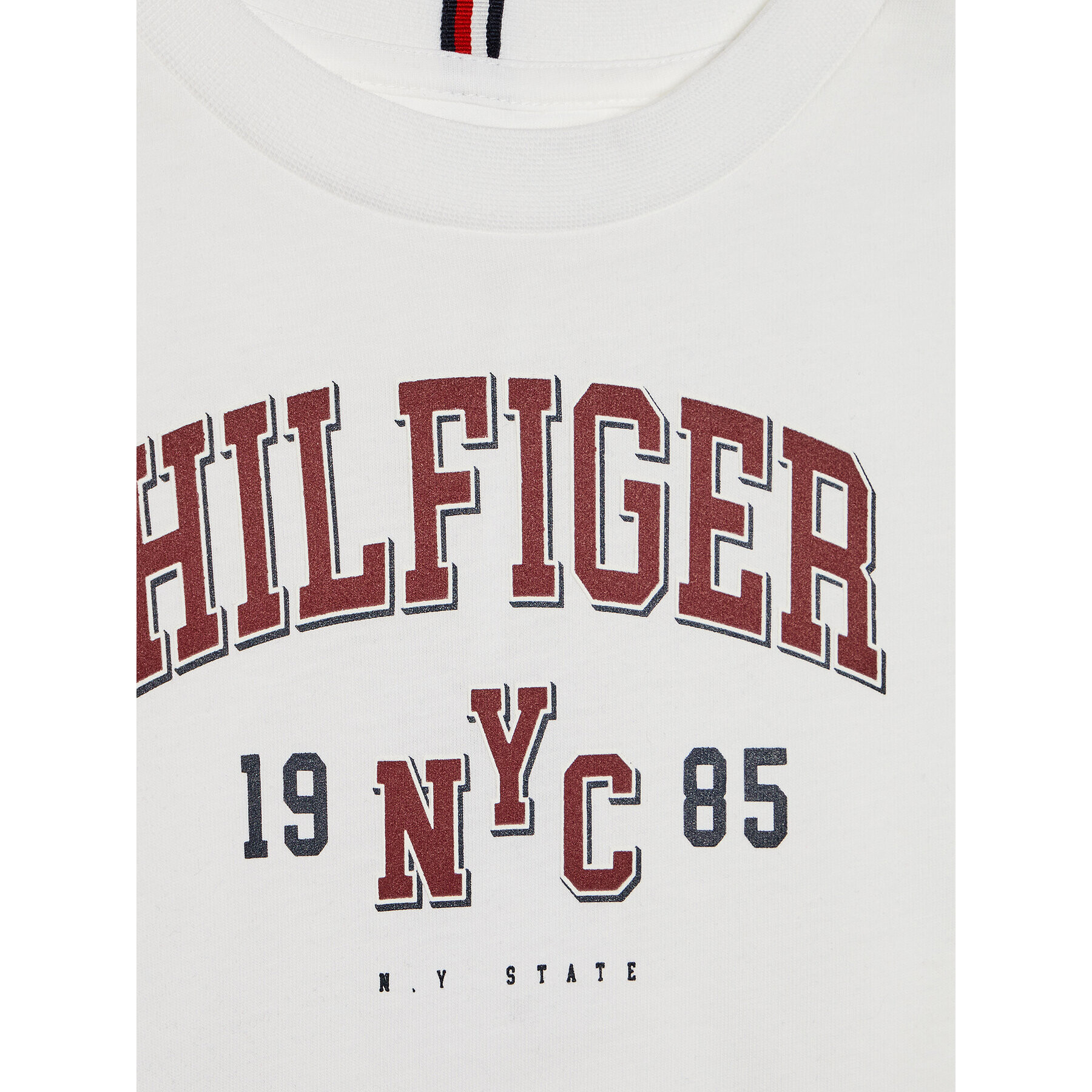 Tommy Hilfiger Тишърт Varsity KB0KB07021 Бордо Regular Fit - Pepit.bg