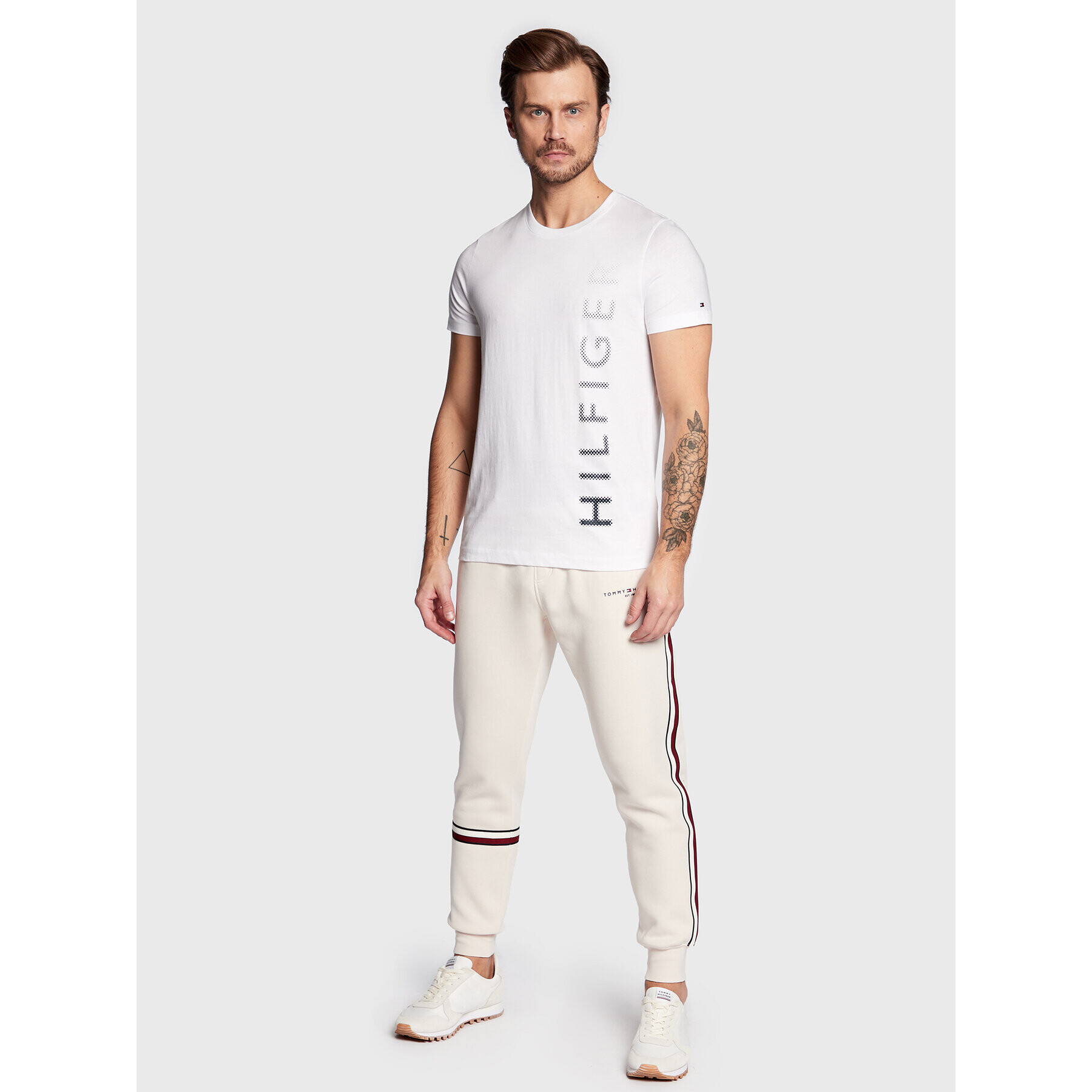 Tommy Hilfiger Тишърт Vertical Gradient MW0MW29668 Бял Slim Fit - Pepit.bg