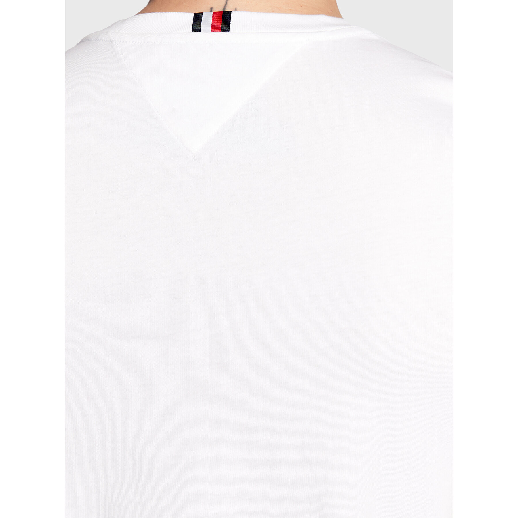 Tommy Hilfiger Тишърт Vertical Gradient MW0MW29668 Бял Slim Fit - Pepit.bg