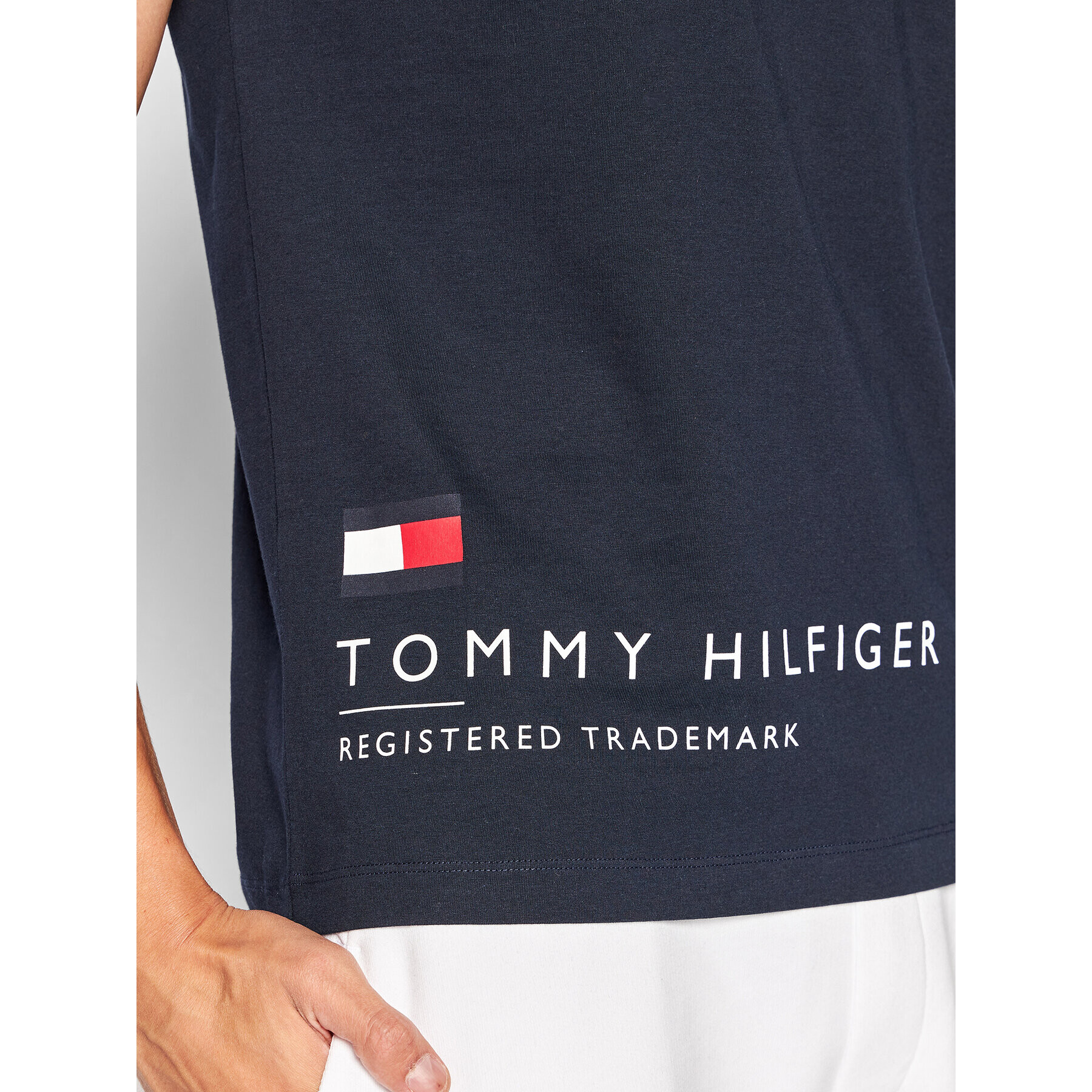 Tommy Hilfiger Тишърт Wraparound Logo MW0MW24965 Тъмносин Regular Fit - Pepit.bg