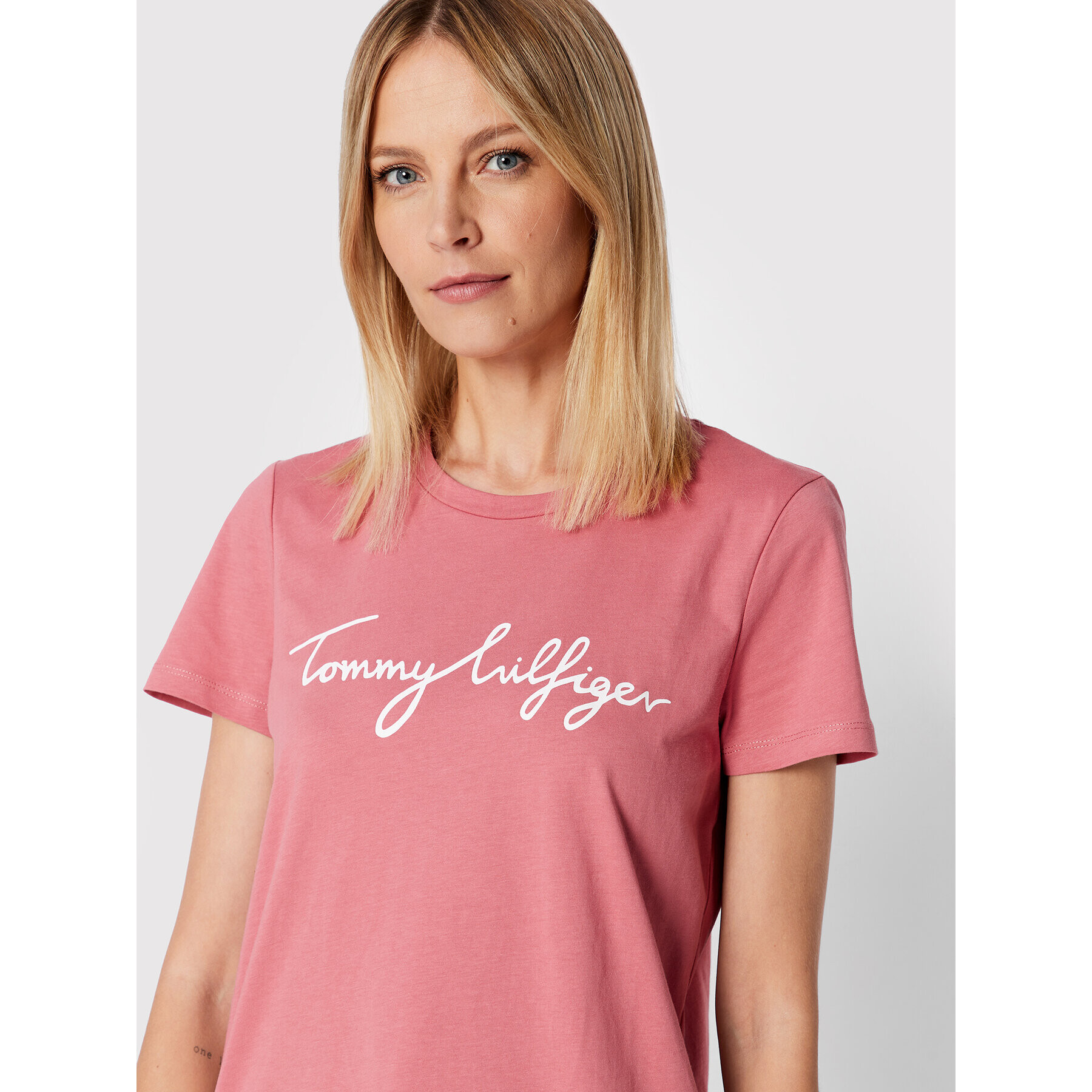 Tommy Hilfiger Тишърт WW0WW28682 Розов Regular Fit - Pepit.bg