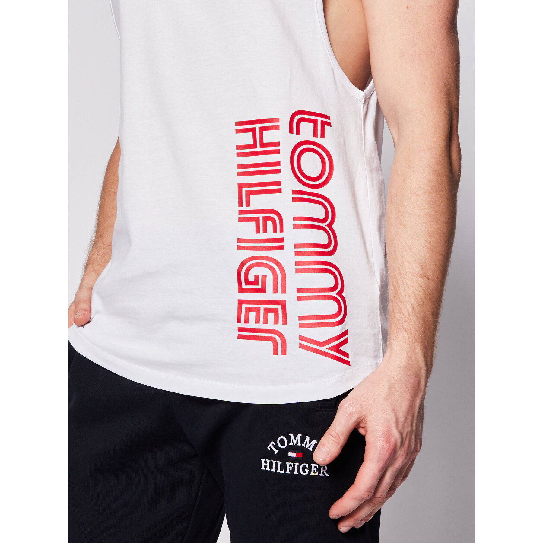 Tommy Hilfiger Топ Retro Logo UM0UM01752 Бял Regular Fit - Pepit.bg