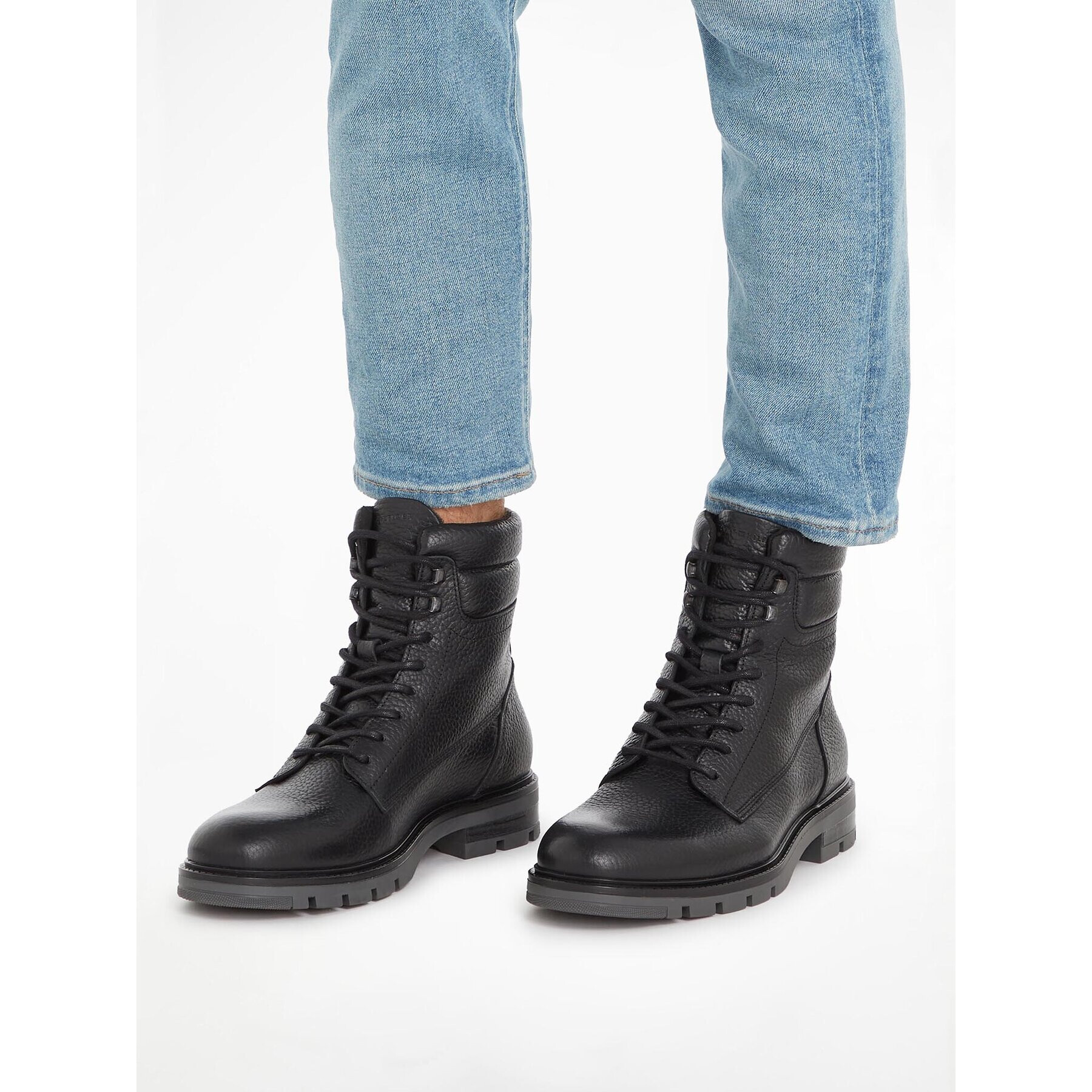 Tommy Hilfiger Туристически oбувки Warm Padded Hilfiger Lth Boot FM0FM04802 Черен - Pepit.bg