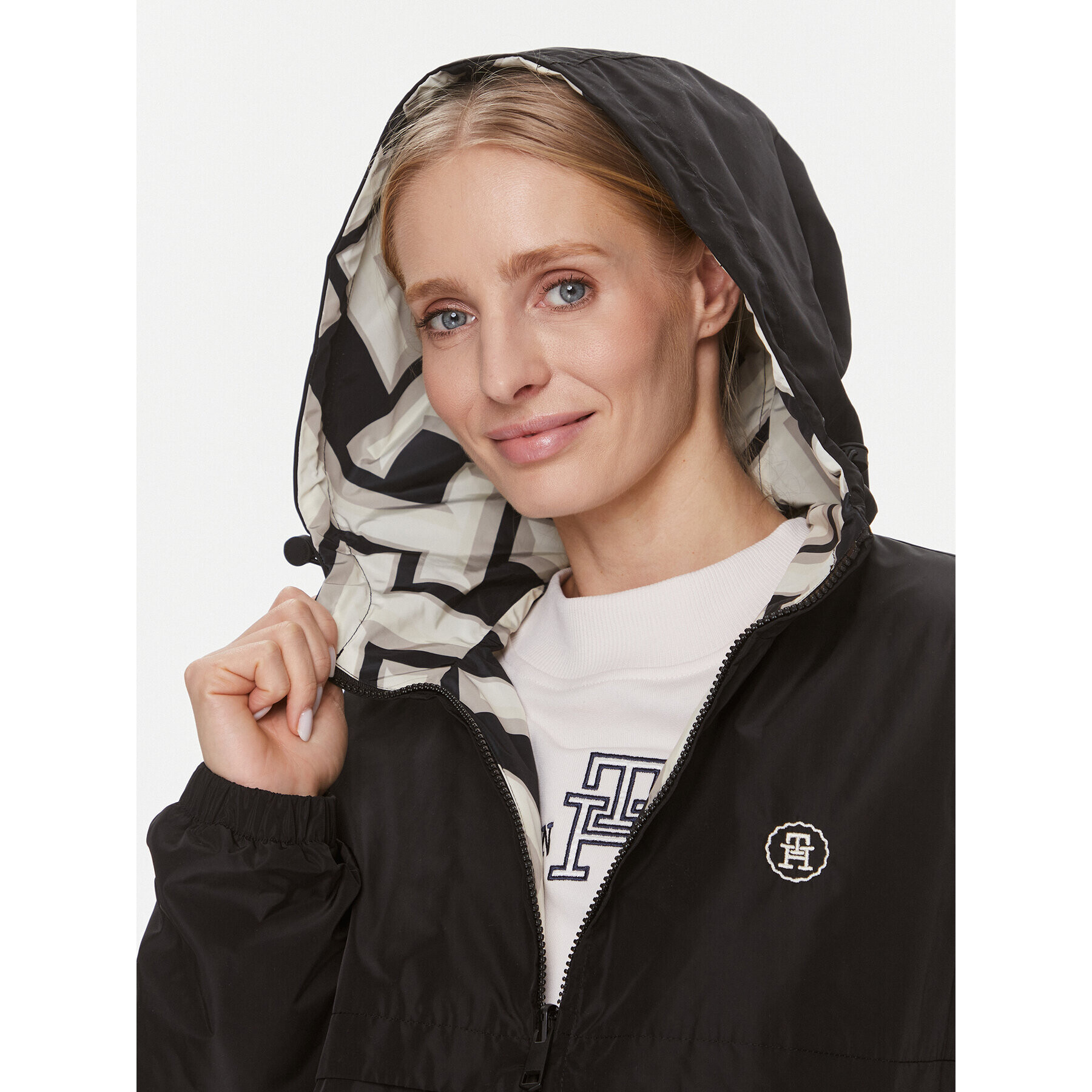 Tommy Hilfiger Ветровка WW0WW41163 Черен Regular Fit - Pepit.bg