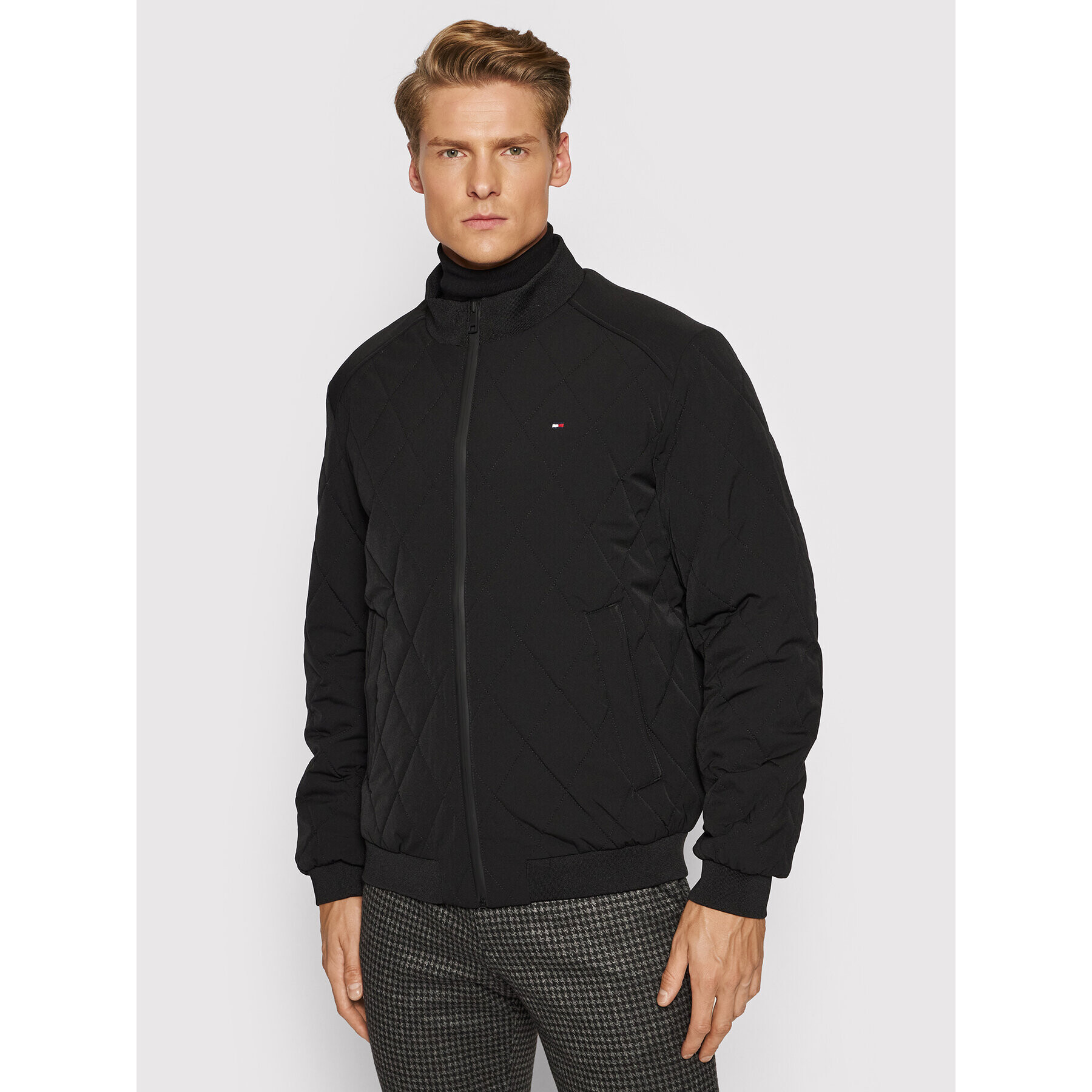 Tommy Hilfiger Яке бомбър Stretch Diamond MW0MW20239 Черен Regular Fit - Pepit.bg