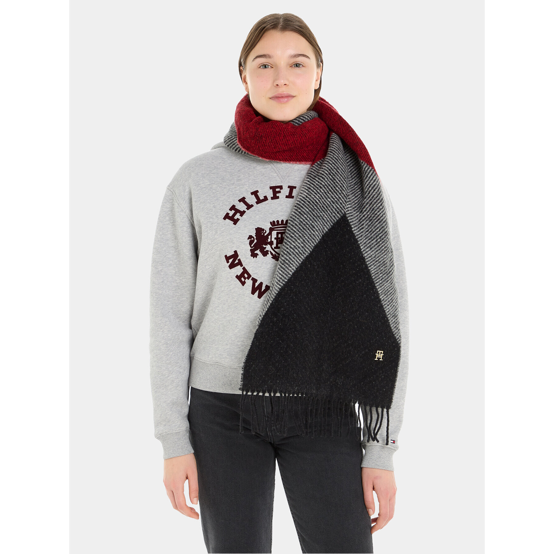 Tommy Hilfiger Зимен шал Th Evening Fluffy Scarf AW0AW15354 Червен - Pepit.bg