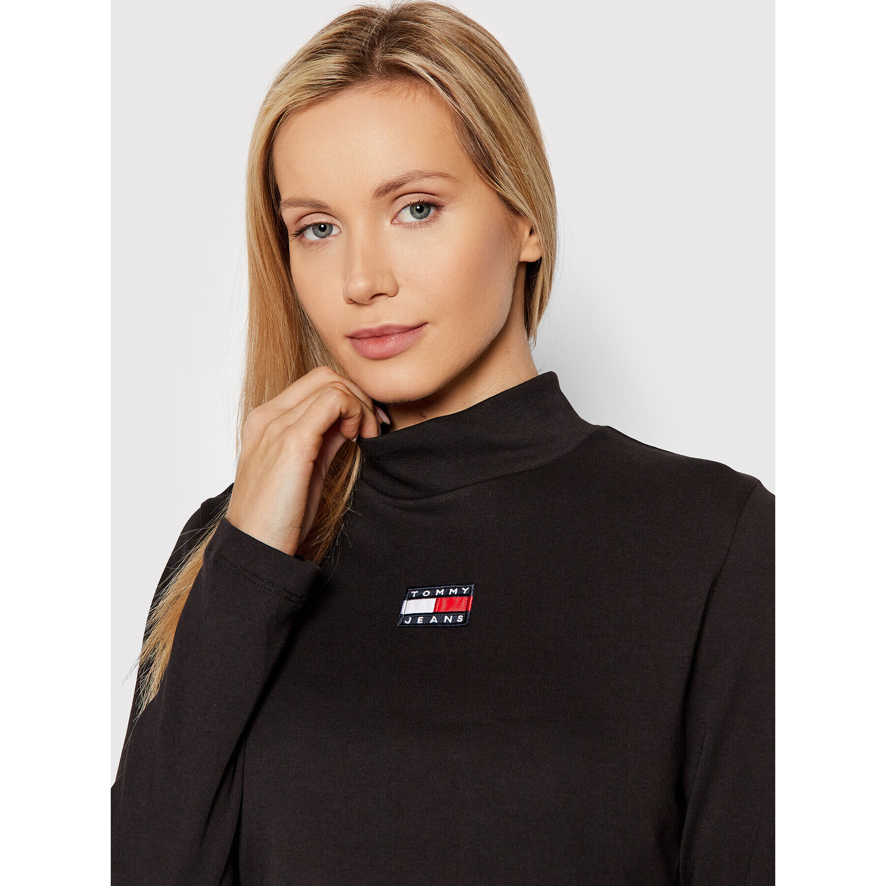 Tommy Jeans Блуза Crop Badge DW0DW12943 Черен Regular Fit - Pepit.bg