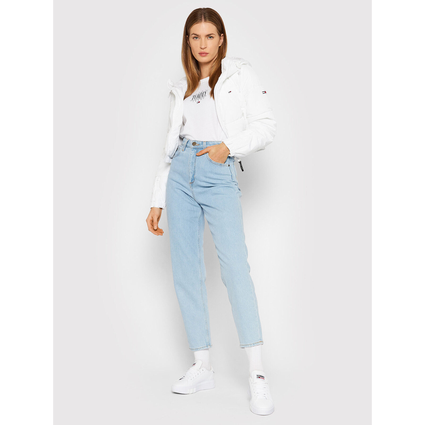 Tommy Jeans Блуза Essential DW0DW11237 Бял Slim Fit - Pepit.bg