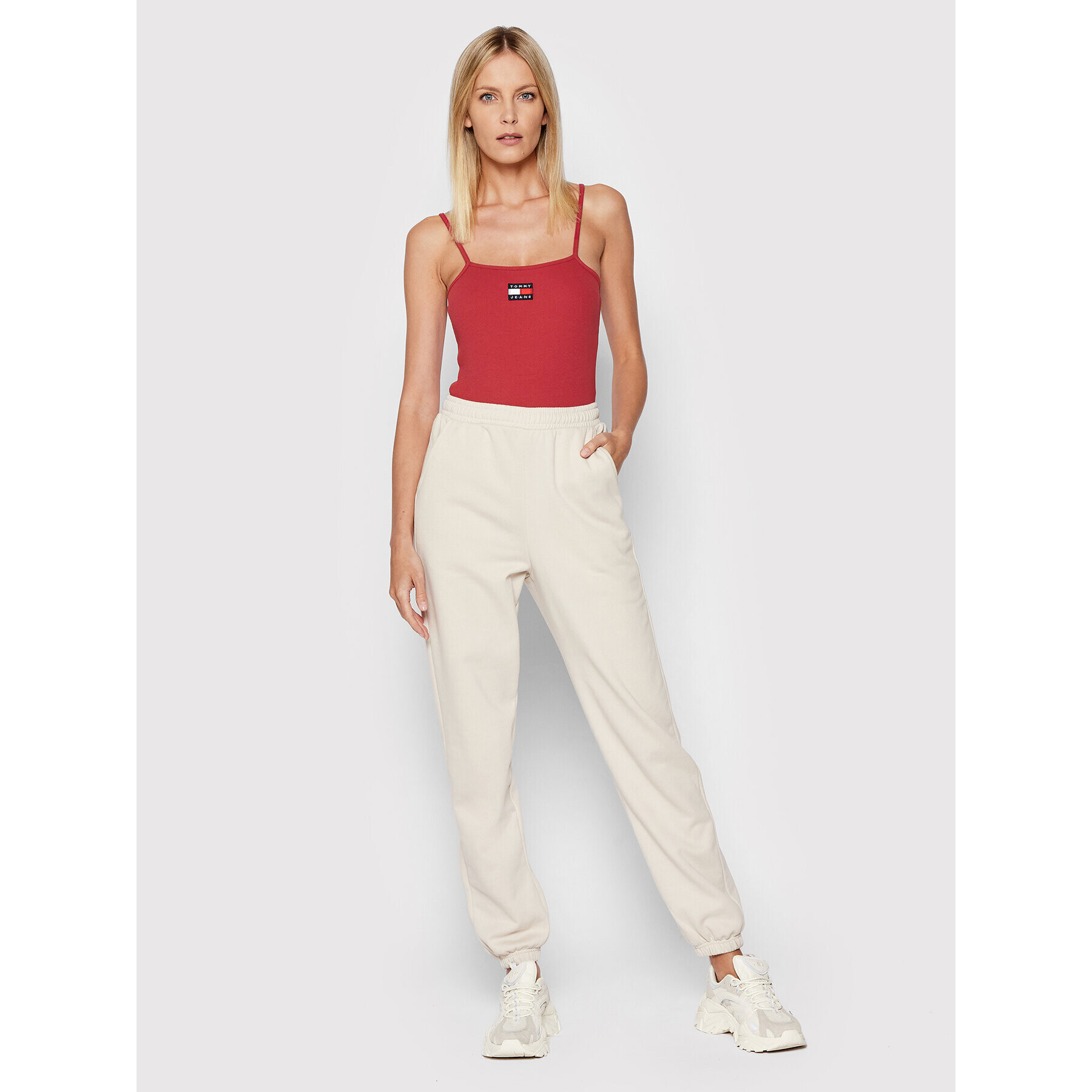 Tommy Jeans Боди Badge Strap DW0DW11753 Червен Slim Fit - Pepit.bg