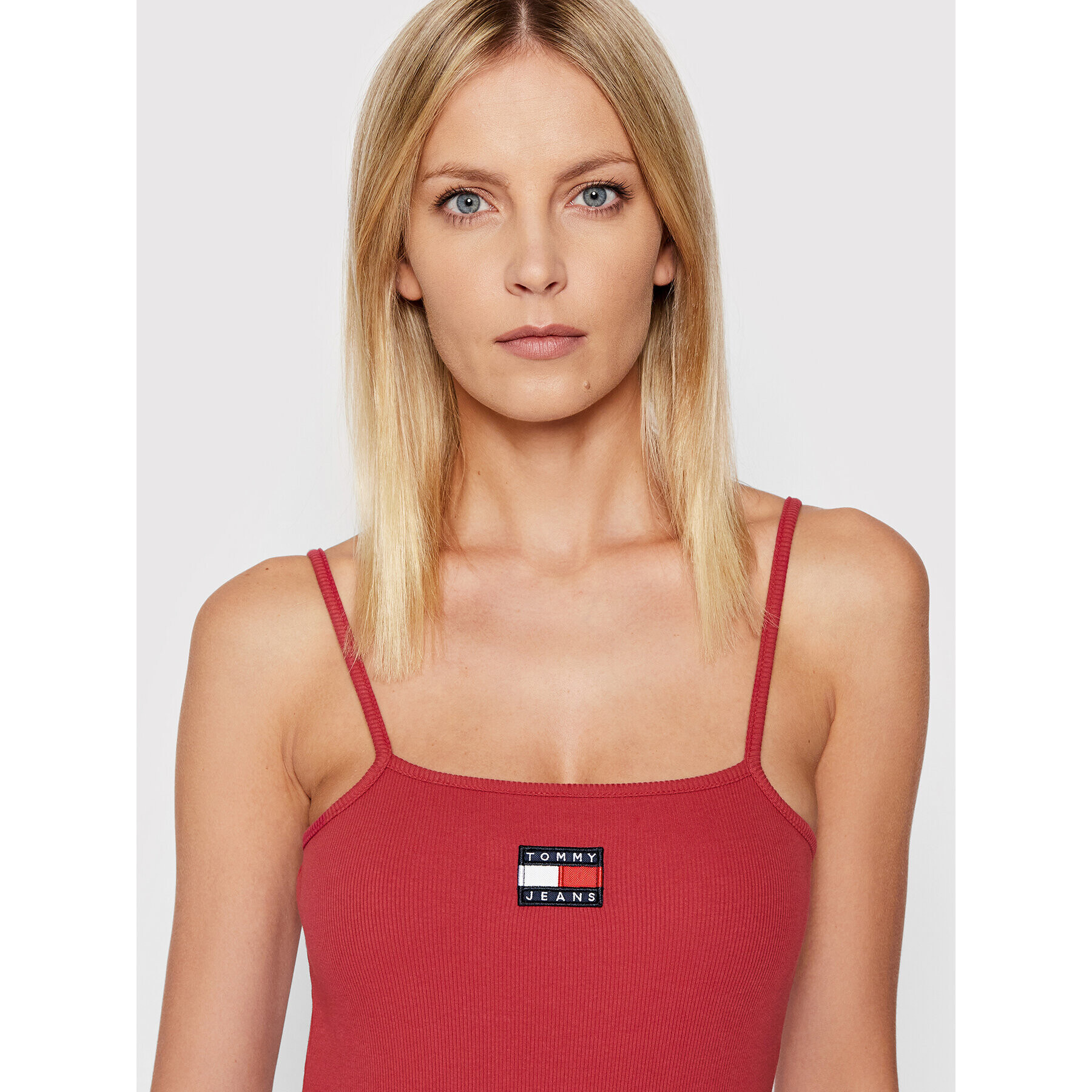 Tommy Jeans Боди Badge Strap DW0DW11753 Червен Slim Fit - Pepit.bg