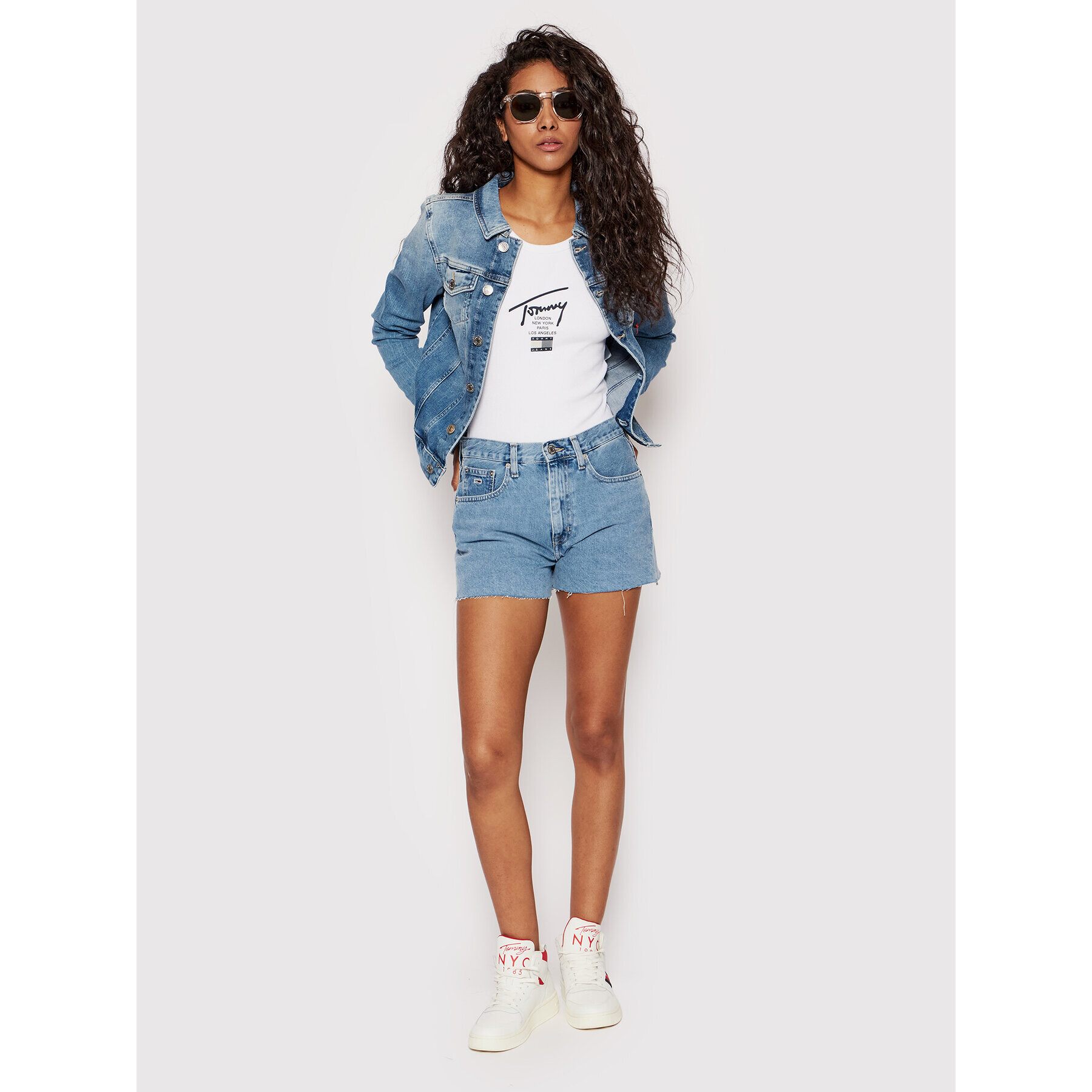 Tommy Jeans Боди Modern Signature DW0DW12608 Бял Regular Fit - Pepit.bg