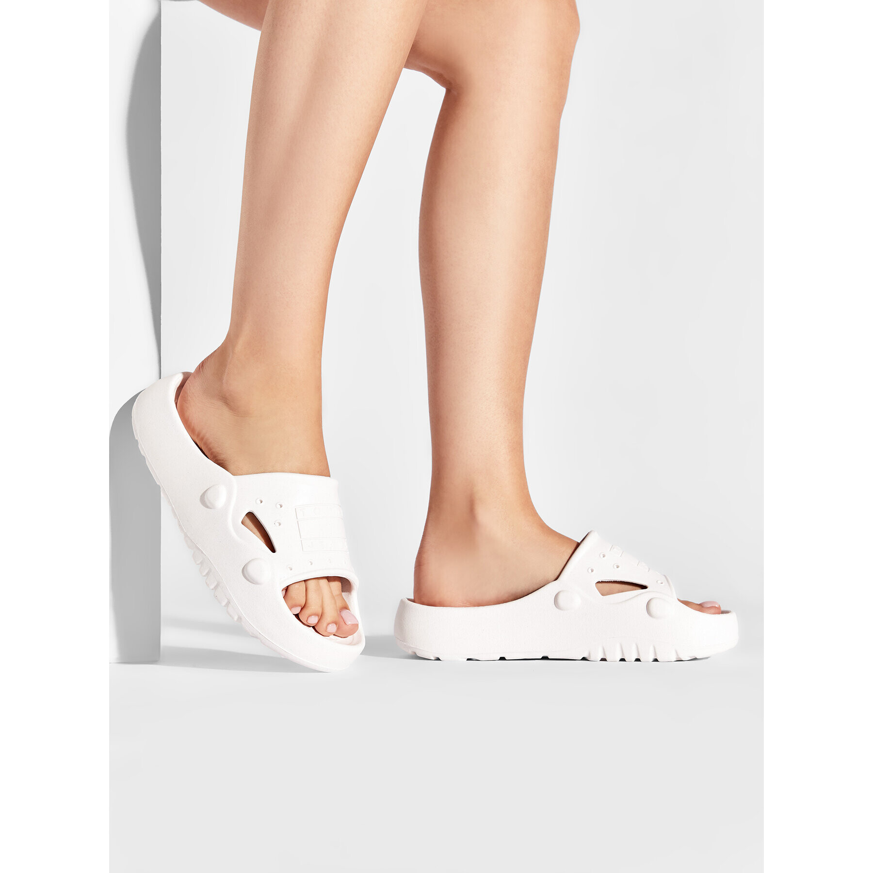 Tommy Jeans Чехли Flatform Archive Pool Slide EN0EN01942 Бял - Pepit.bg