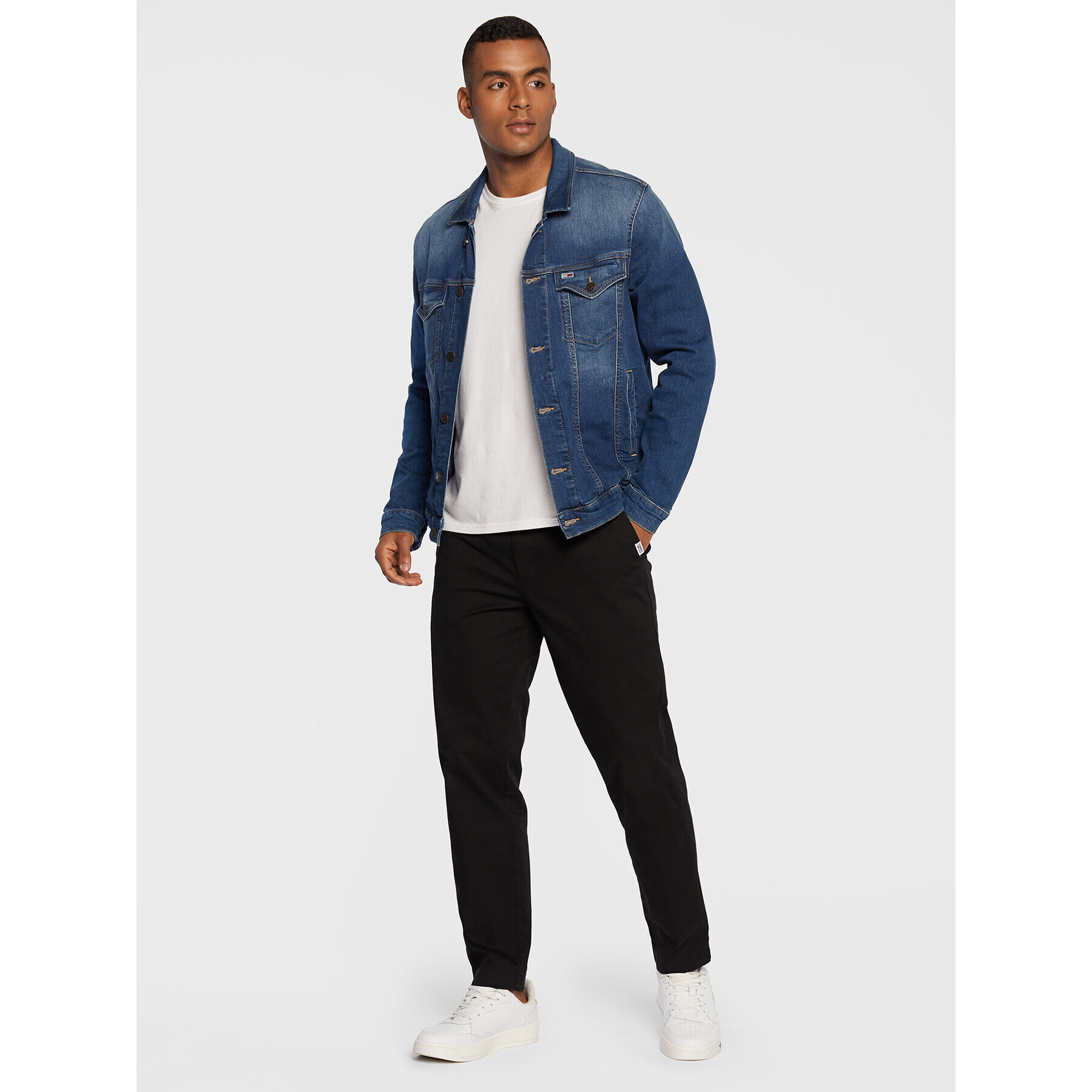 Tommy Jeans Чино панталони Dad DM0DM13491 Черен Regular Fit - Pepit.bg