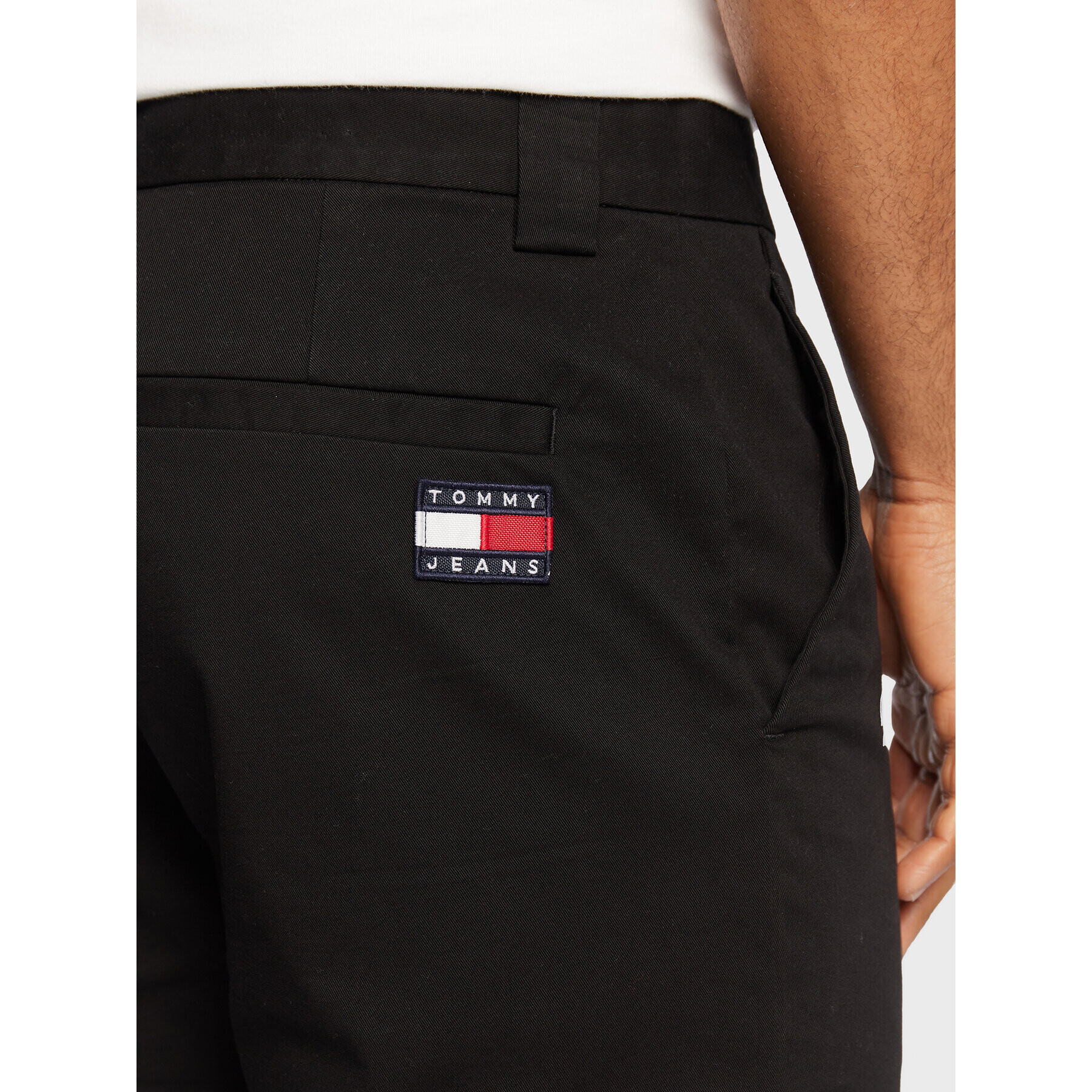 Tommy Jeans Чино панталони Dad DM0DM13491 Черен Regular Fit - Pepit.bg