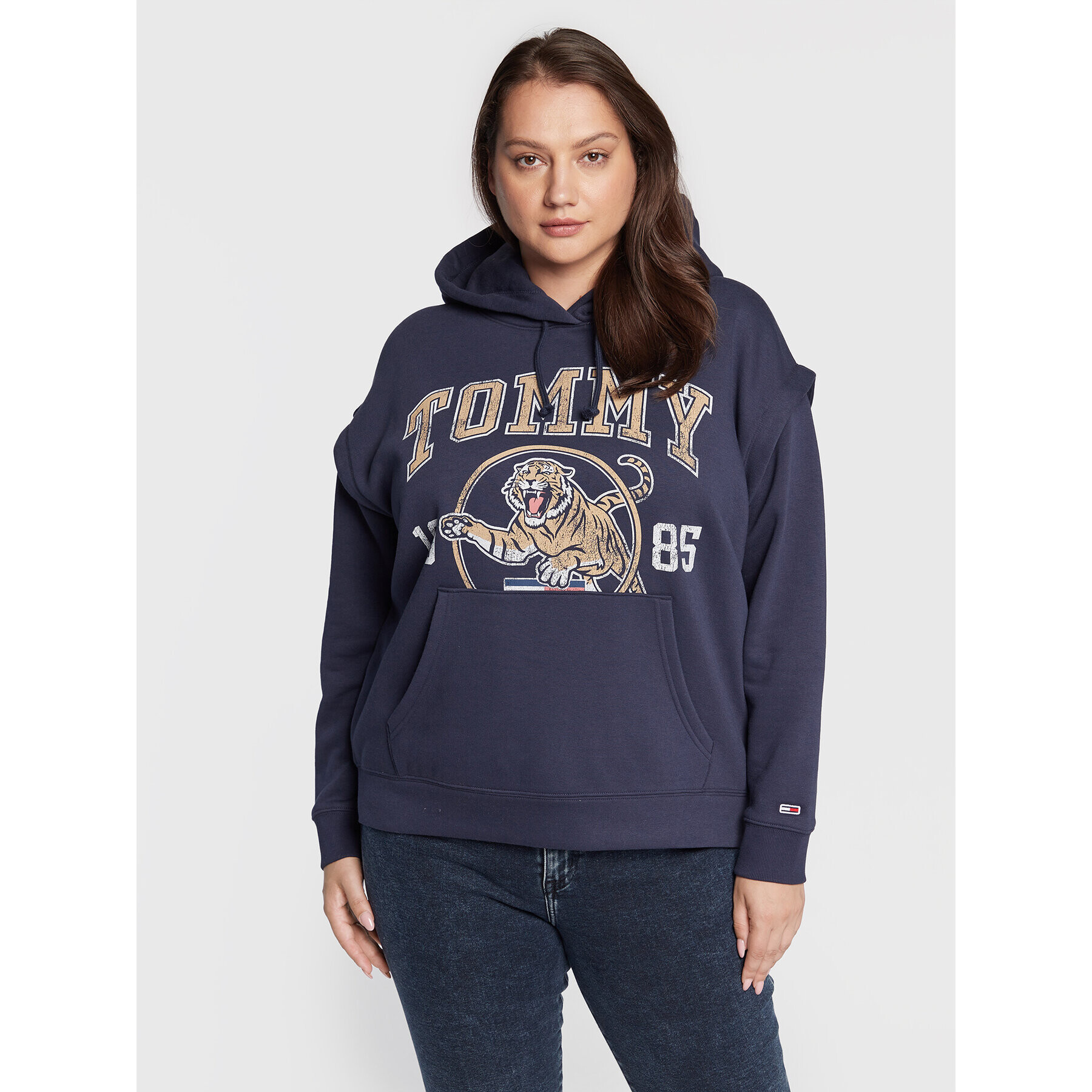 Tommy Jeans Curve Суитшърт College Tiger 1 DW0DW12037 Тъмносин Regular Fit - Pepit.bg