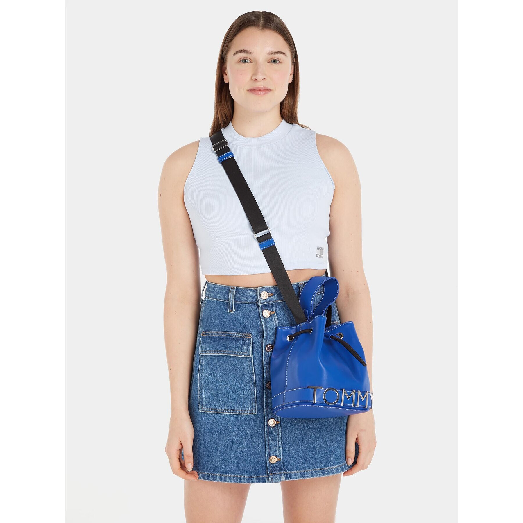 Tommy Jeans Дамска чанта Tjw Bold Bucket Bag AW0AW15430 Син - Pepit.bg