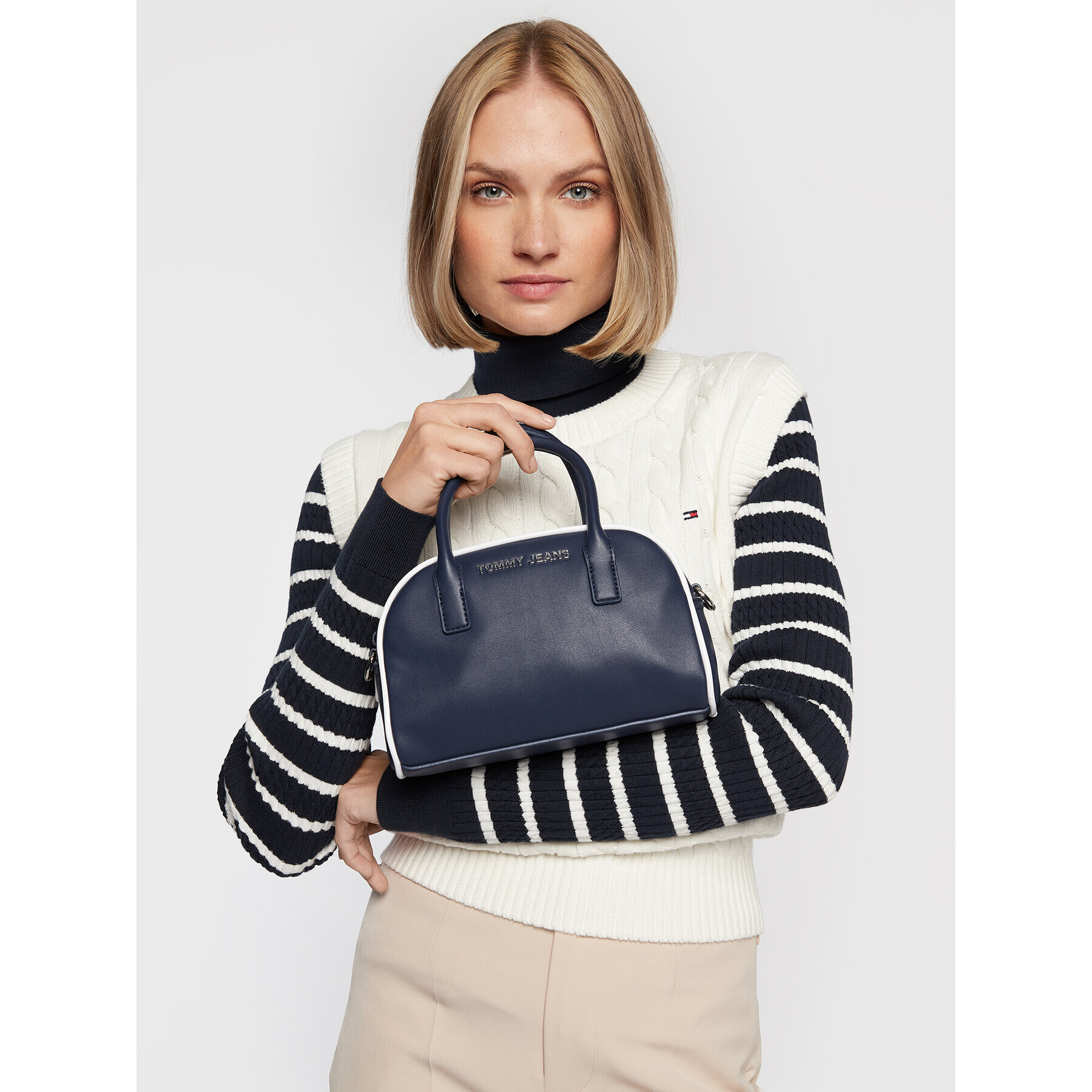 Tommy Jeans Дамска чанта Tjw Femme Pu Satchel AW0AW12183 Тъмносин - Pepit.bg