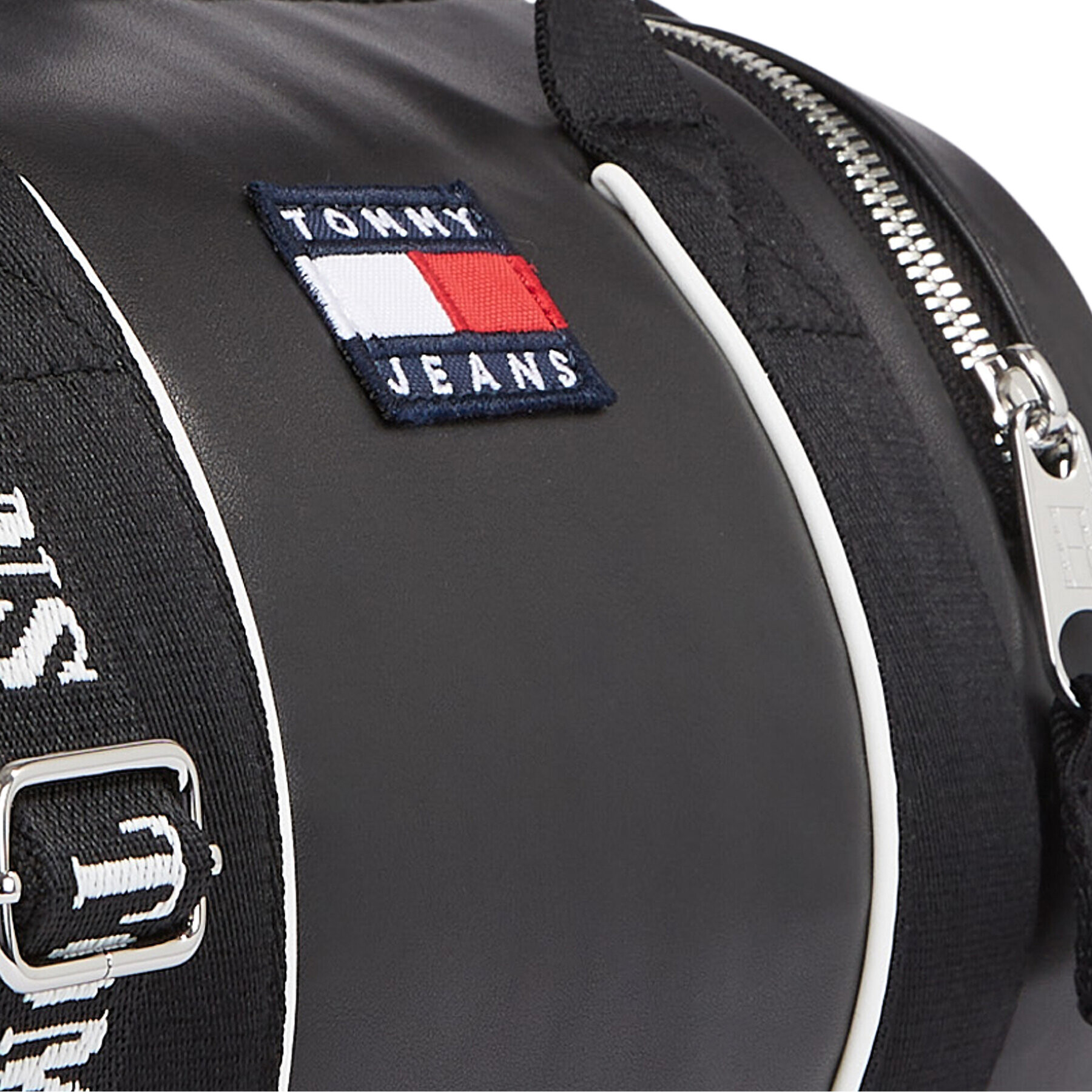 Tommy Jeans Дамска чанта Tjw Heritage Barrel Bag AW0AW15431 Черен - Pepit.bg