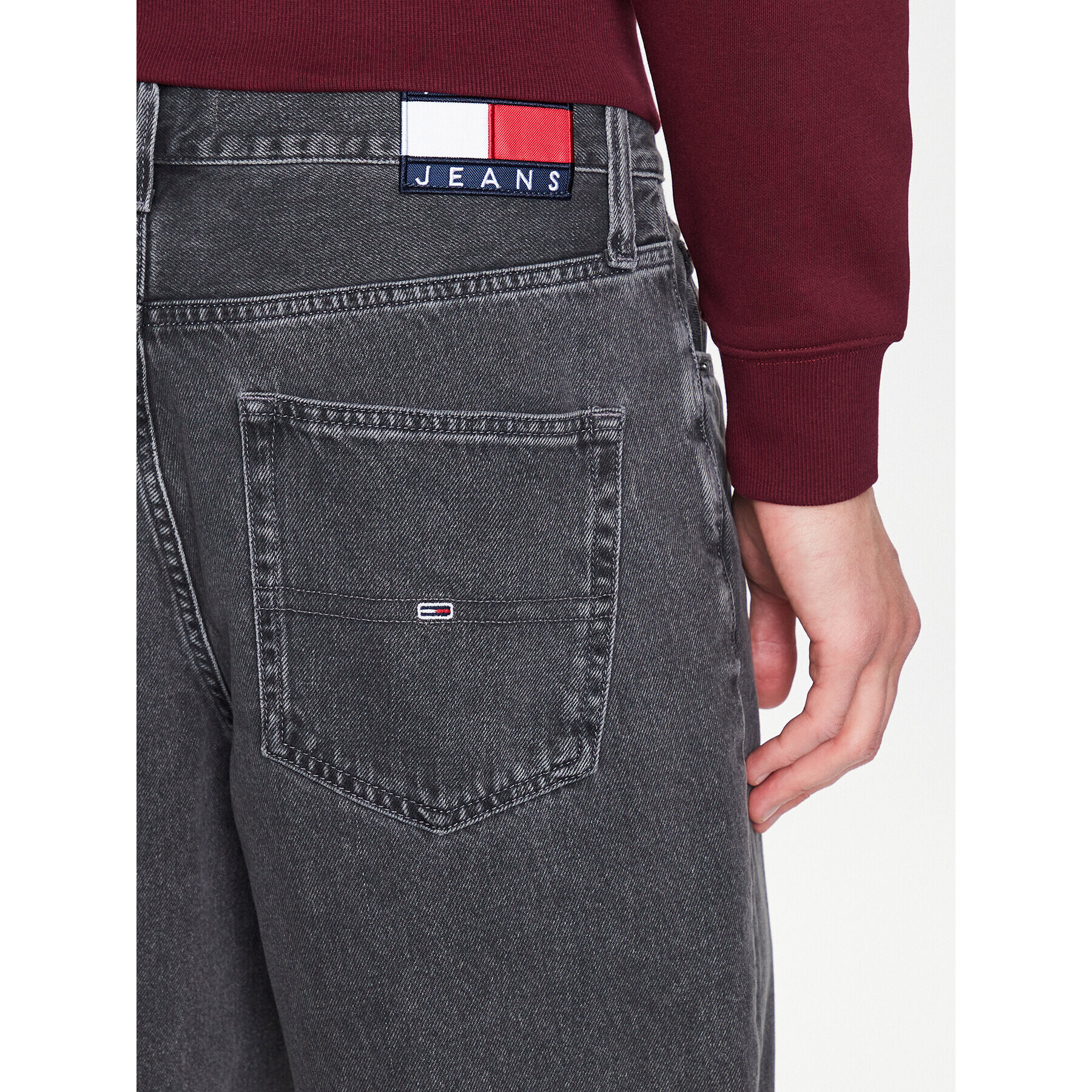 Tommy Jeans Дънки Bax DM0DM16285 Черен Relaxed Fit - Pepit.bg