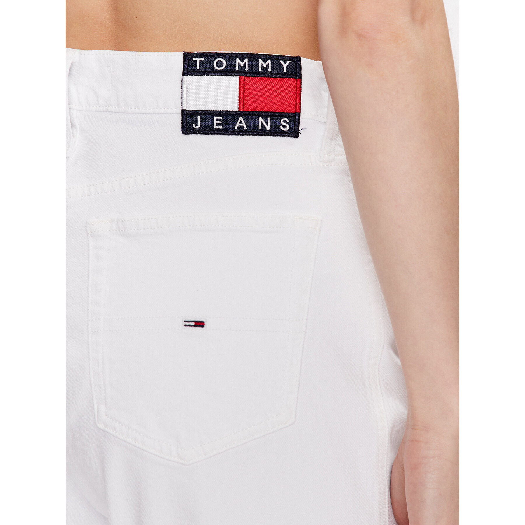 Tommy Jeans Дънки Betsy DW0DW15520 Бял Loose Fit - Pepit.bg